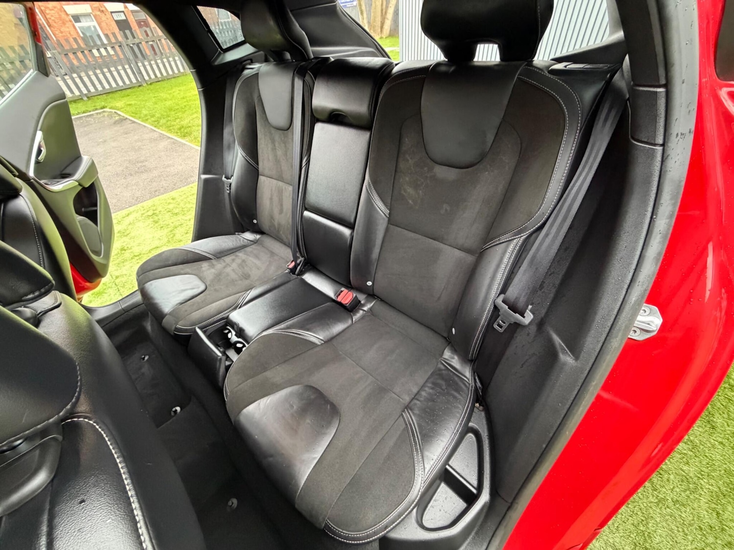 Used Volvo V40 2015 for sale - 77598158: Photo 34