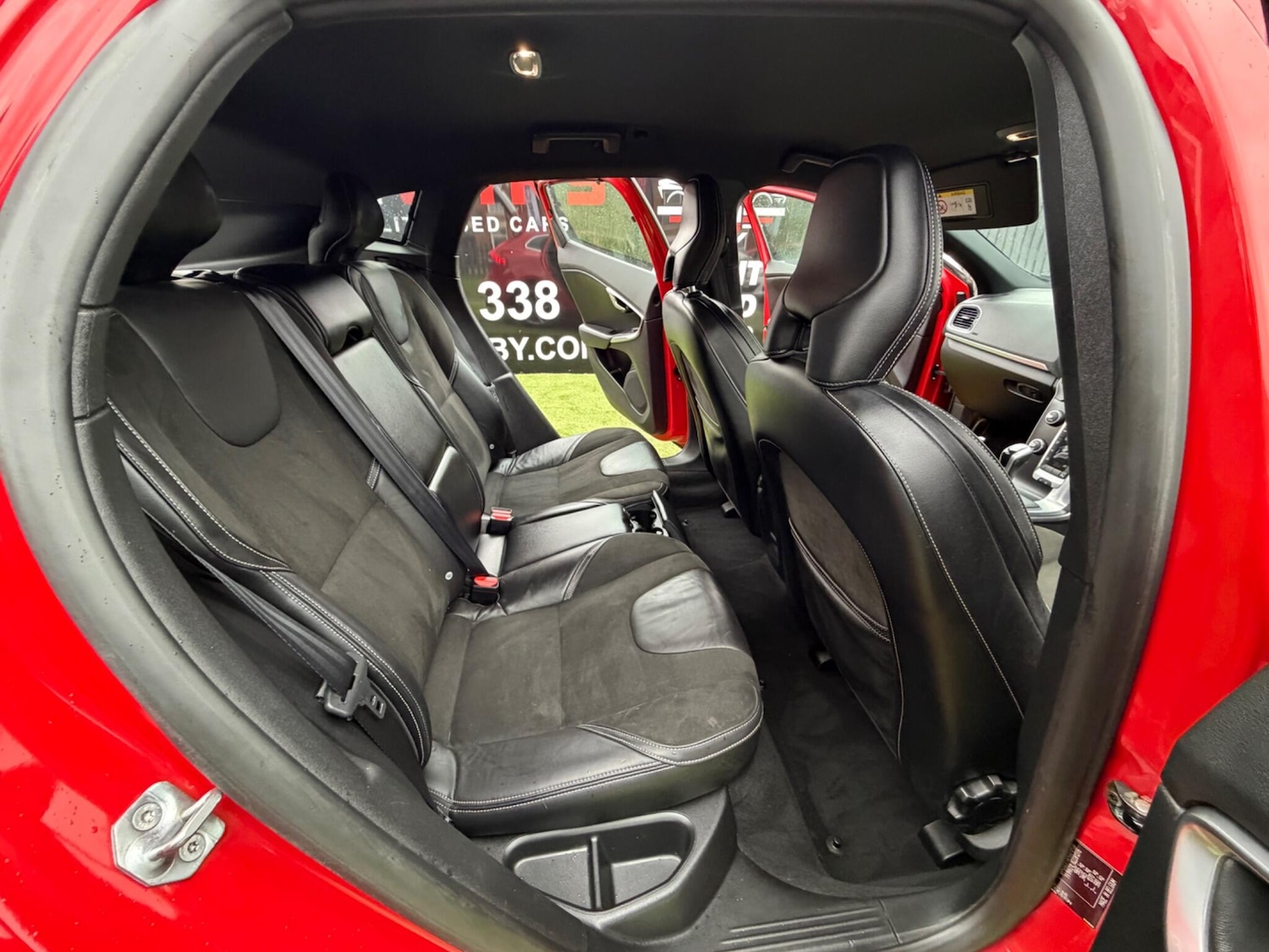 Used Volvo V40 2015 for sale - 77598158: Photo 35