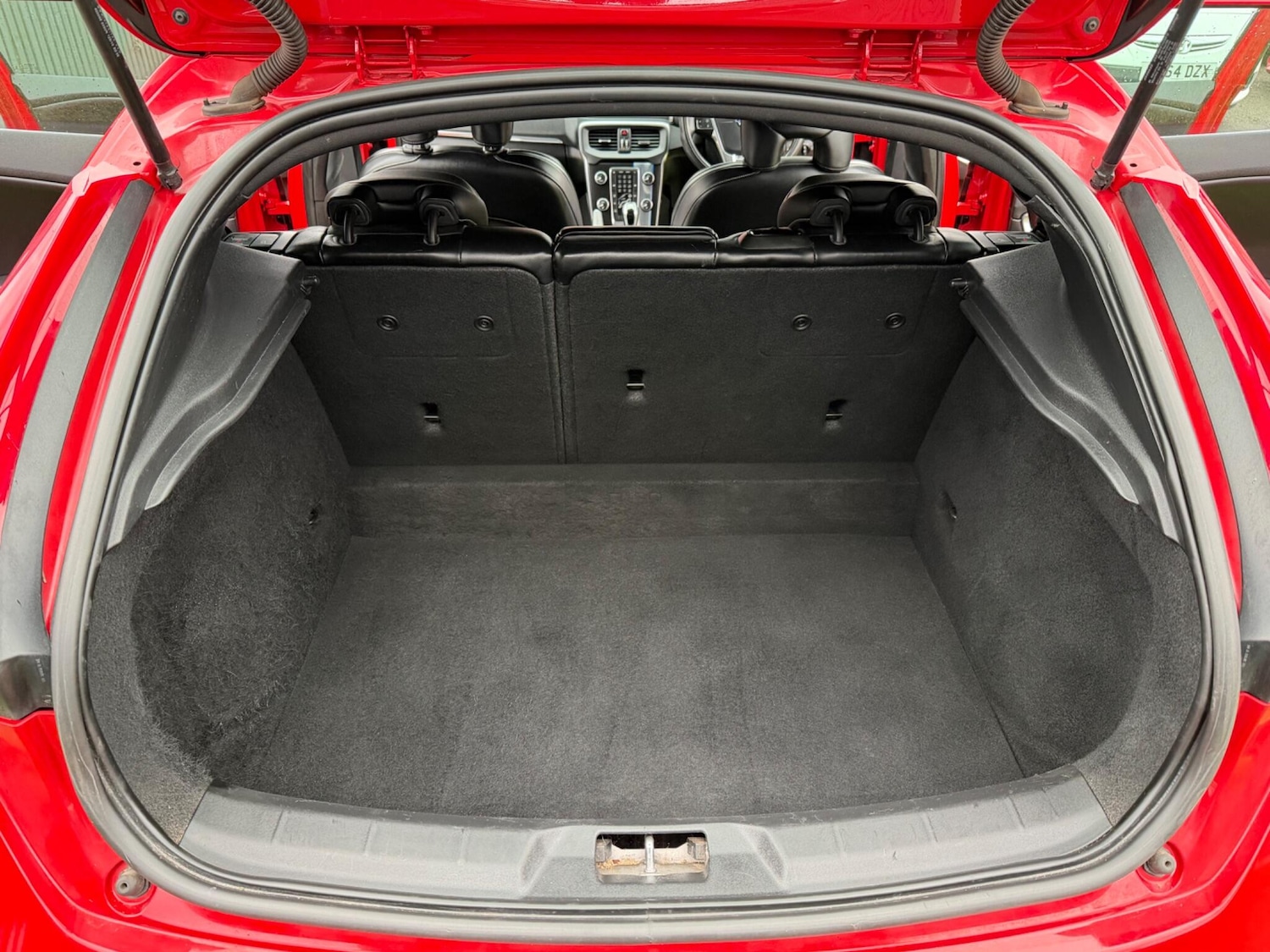 Used Volvo V40 2015 for sale - 77598158: Photo 43