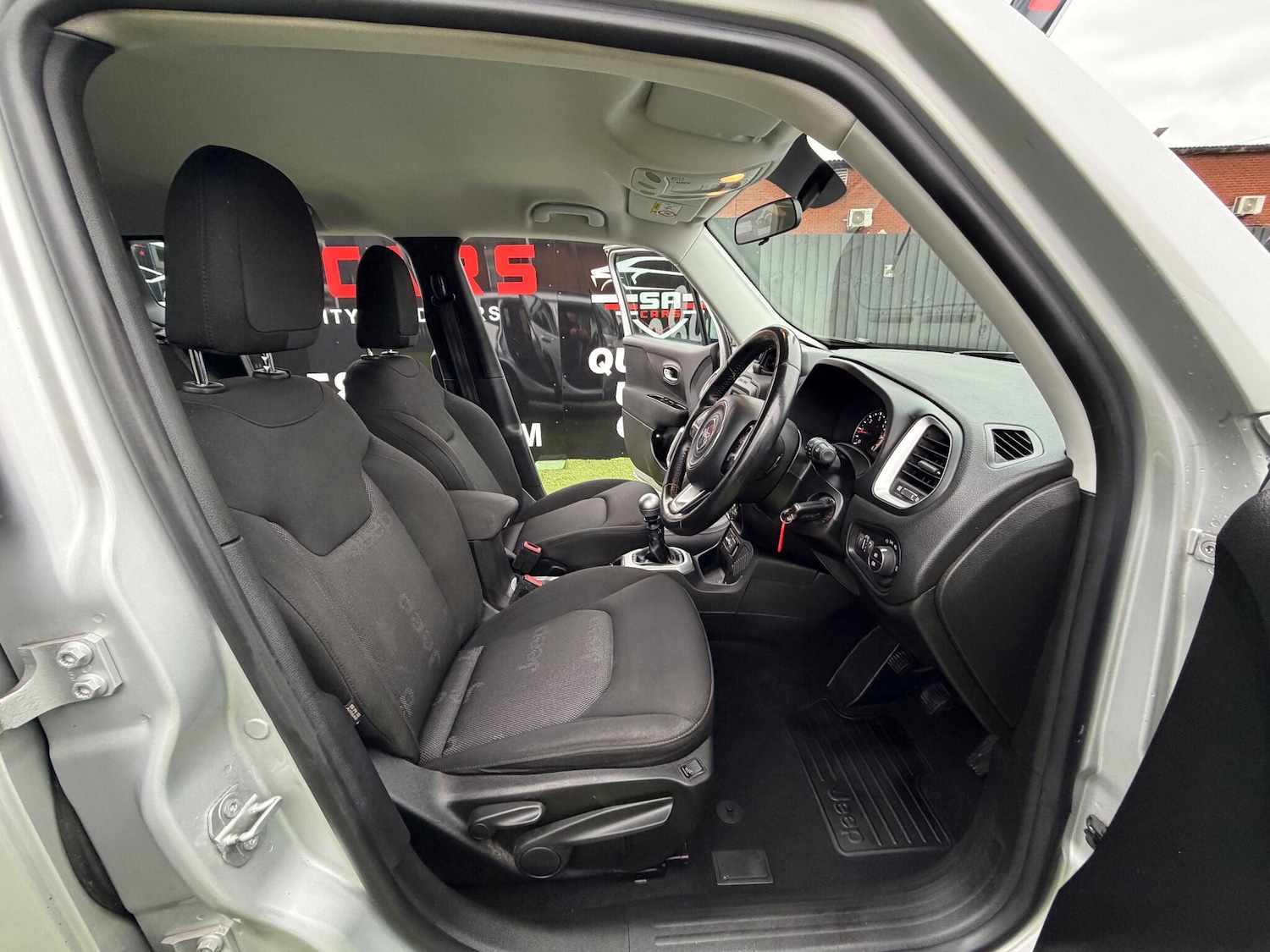 Used Jeep Renegade 2017 for sale - 77175817: Photo 27