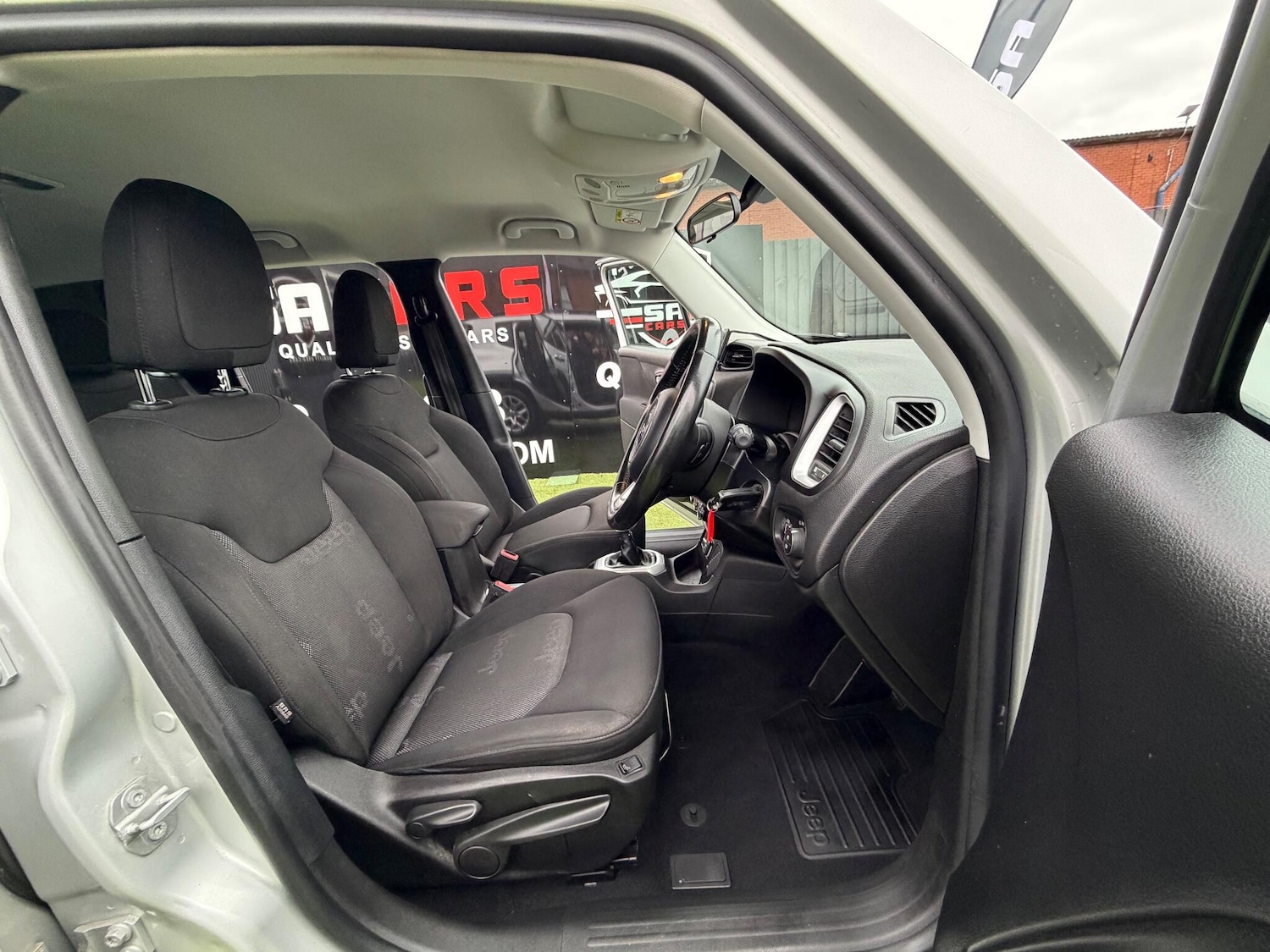 Used Jeep Renegade 2017 for sale - 77175817: Photo 28