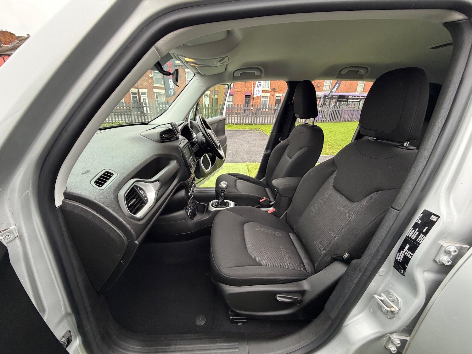 Used Jeep Renegade 2017 for sale - 77175817: Photo 30