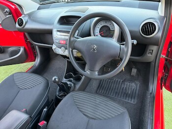 Used Peugeot 107 2013 for sale - 78384280: Photo