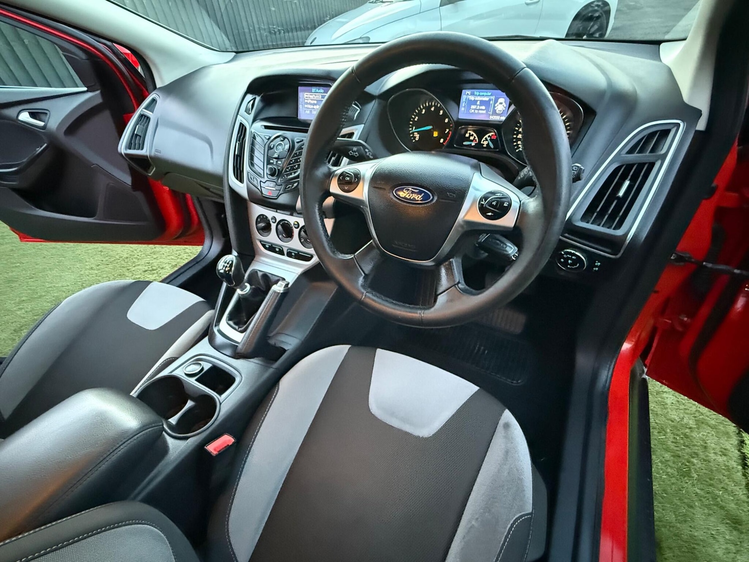 Used Ford Focus 2014 for sale - 76781419: Photo 3