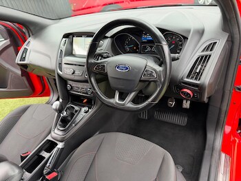 Used Ford Focus 2017 for sale - 77497320: Photo