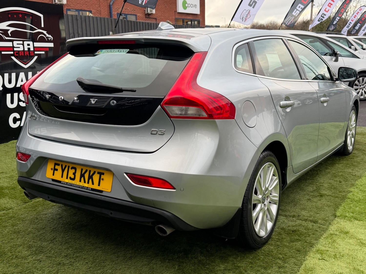 Used Volvo V40 for sale - 77268074: Photo 16
