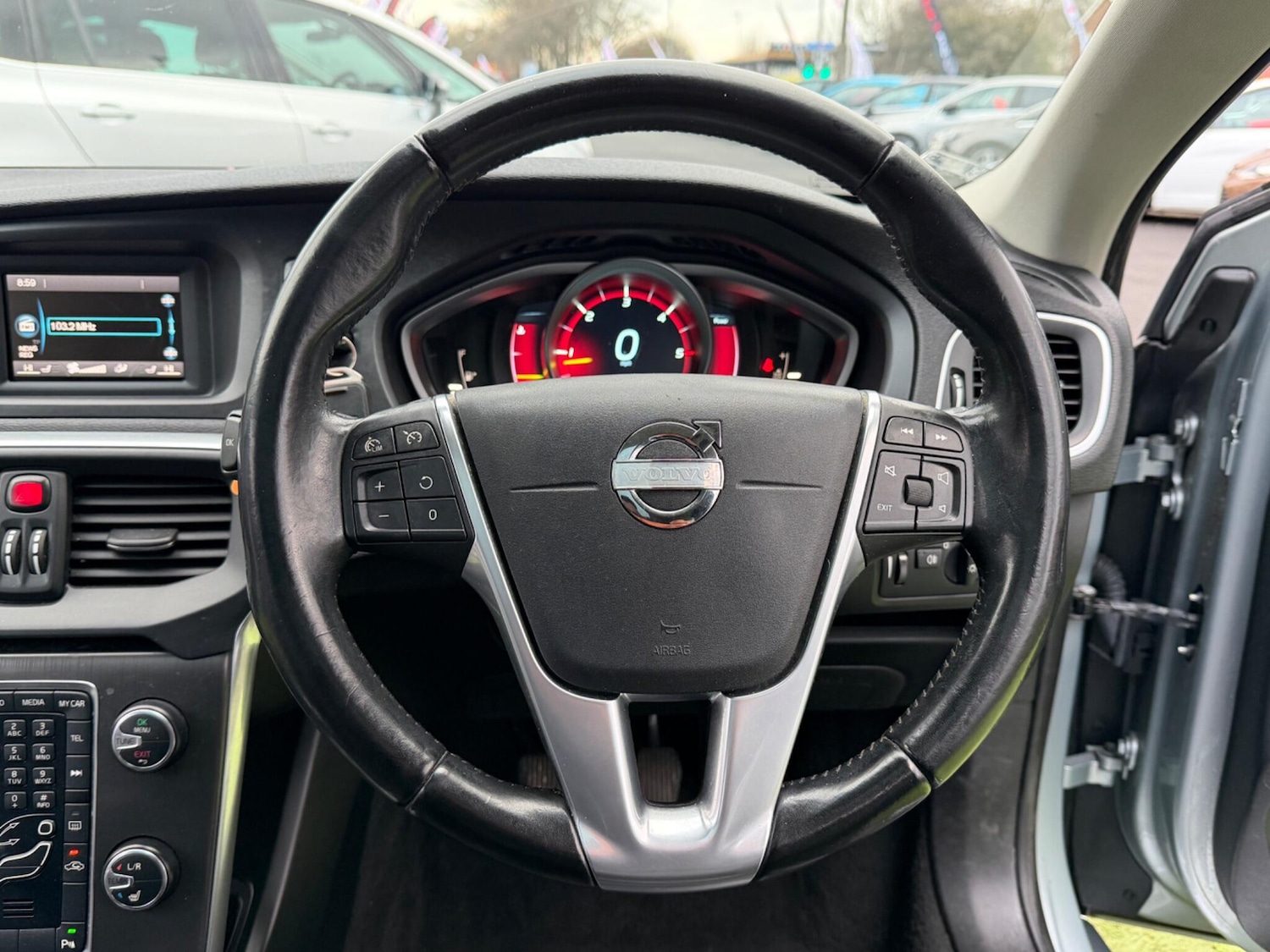 Used Volvo V40 for sale - 77268074: Photo 18