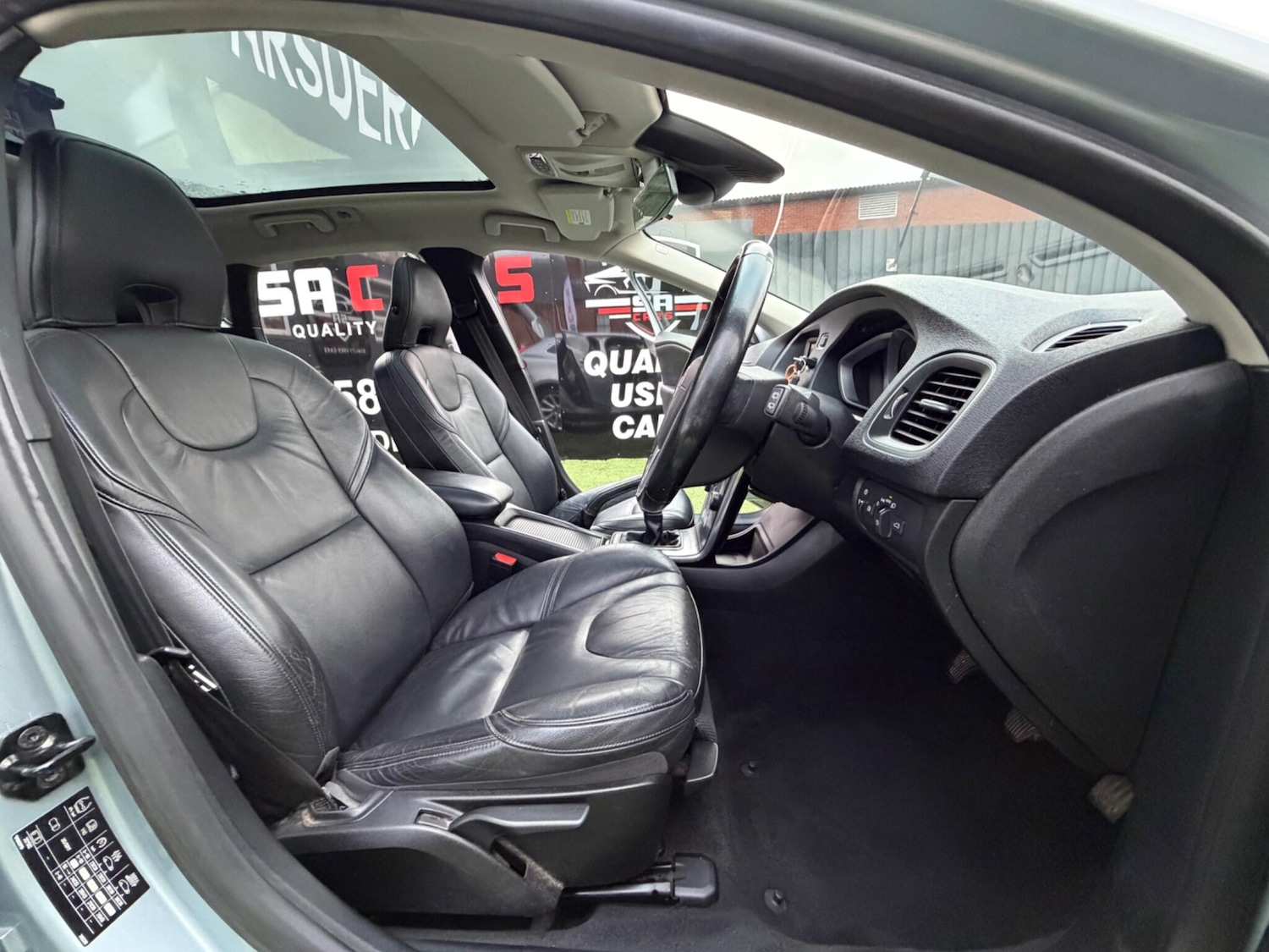 Used Volvo V40 for sale - 77268074: Photo 27