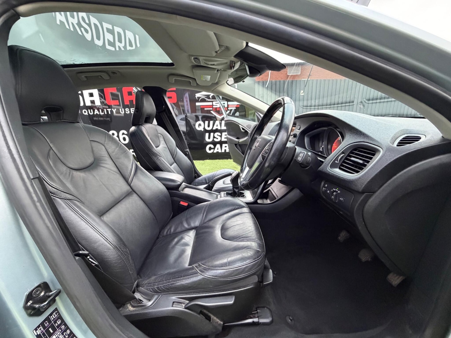 Used Volvo V40 for sale - 77268074: Photo 28