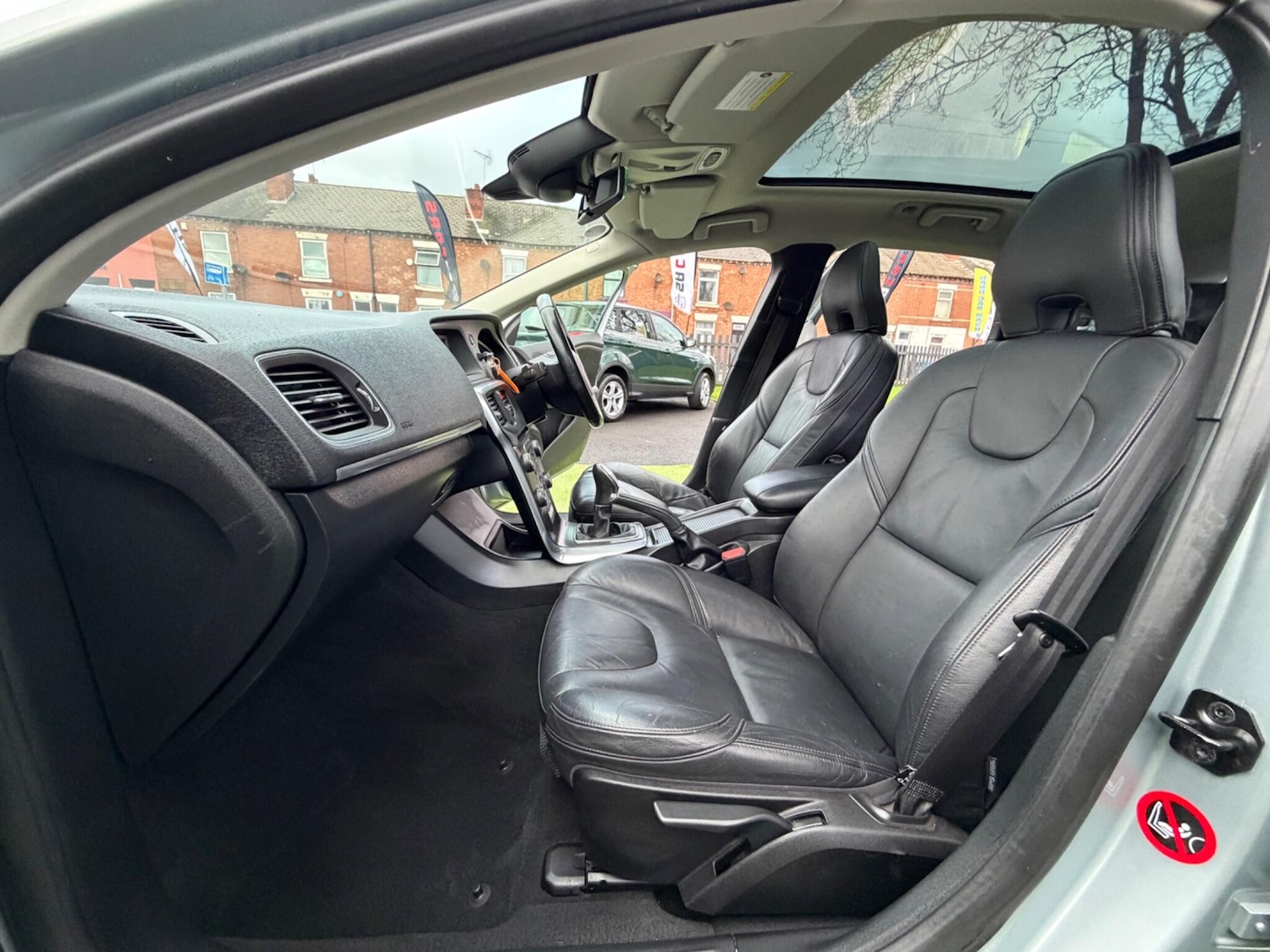 Used Volvo V40 for sale - 77268074: Photo 29