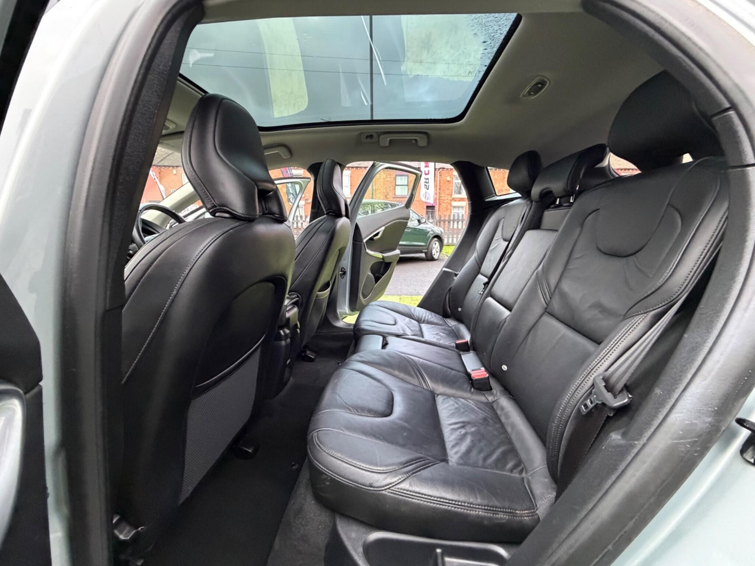 Used Volvo V40 for sale - 77268074: Photo 33