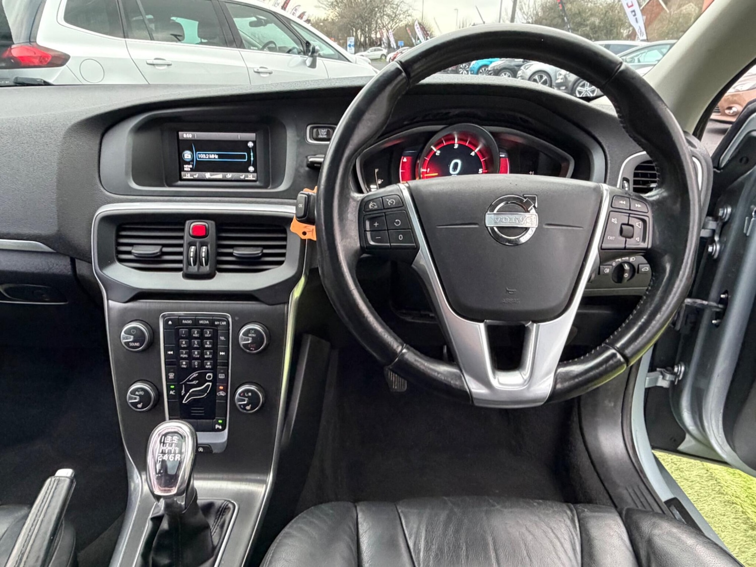 Used Volvo V40 for sale - 77268074: Photo 39