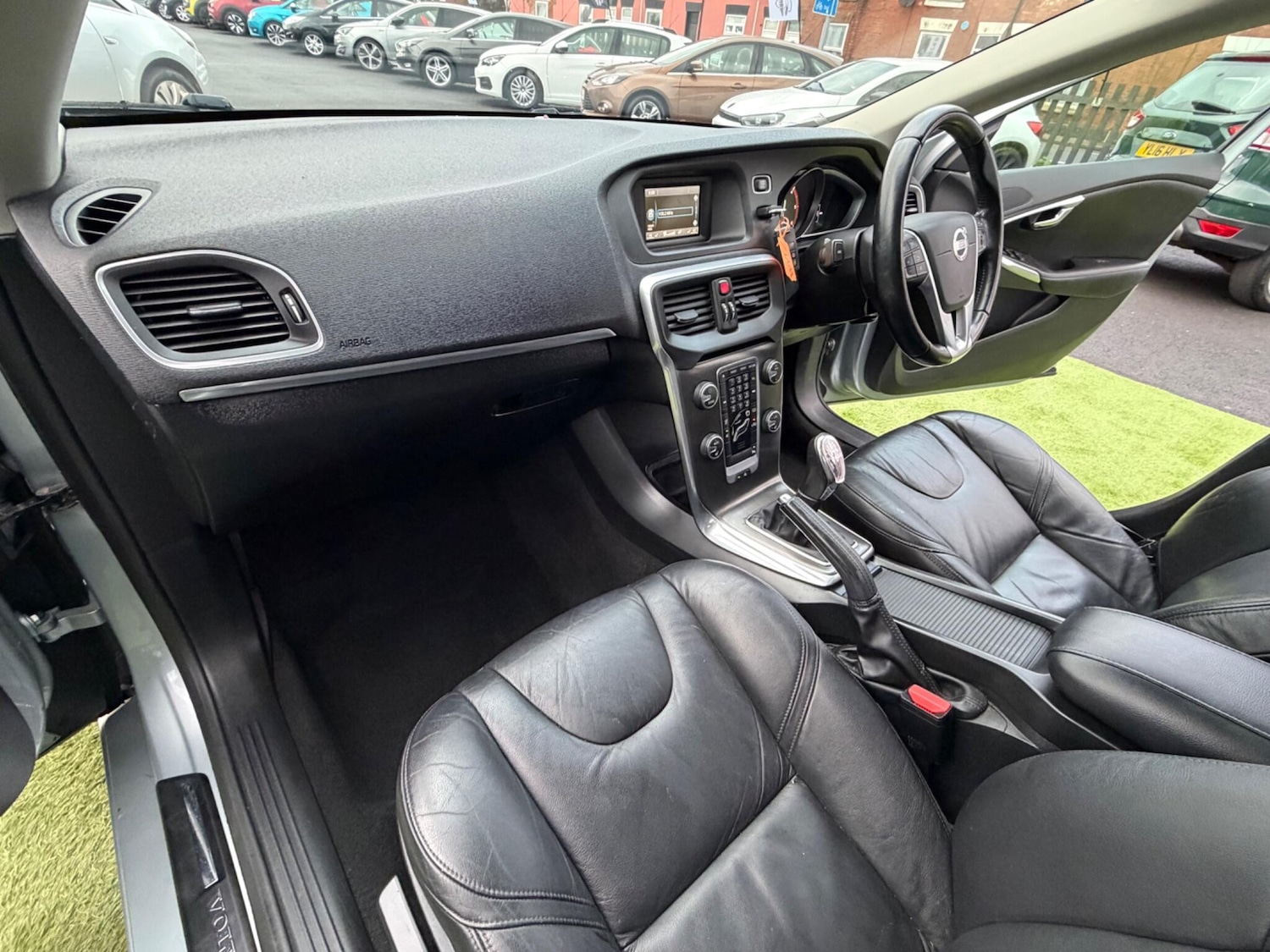 Used Volvo V40 for sale - 77268074: Photo 40