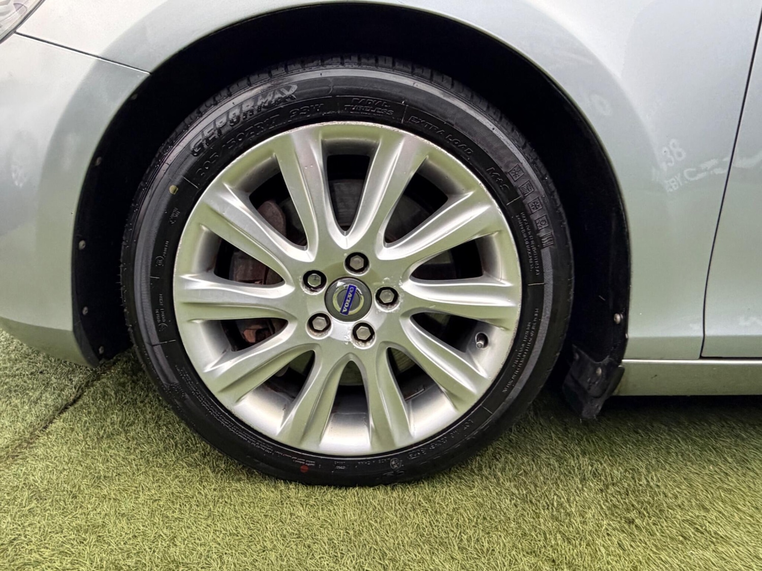 Used Volvo V40 for sale - 77268074: Photo 43