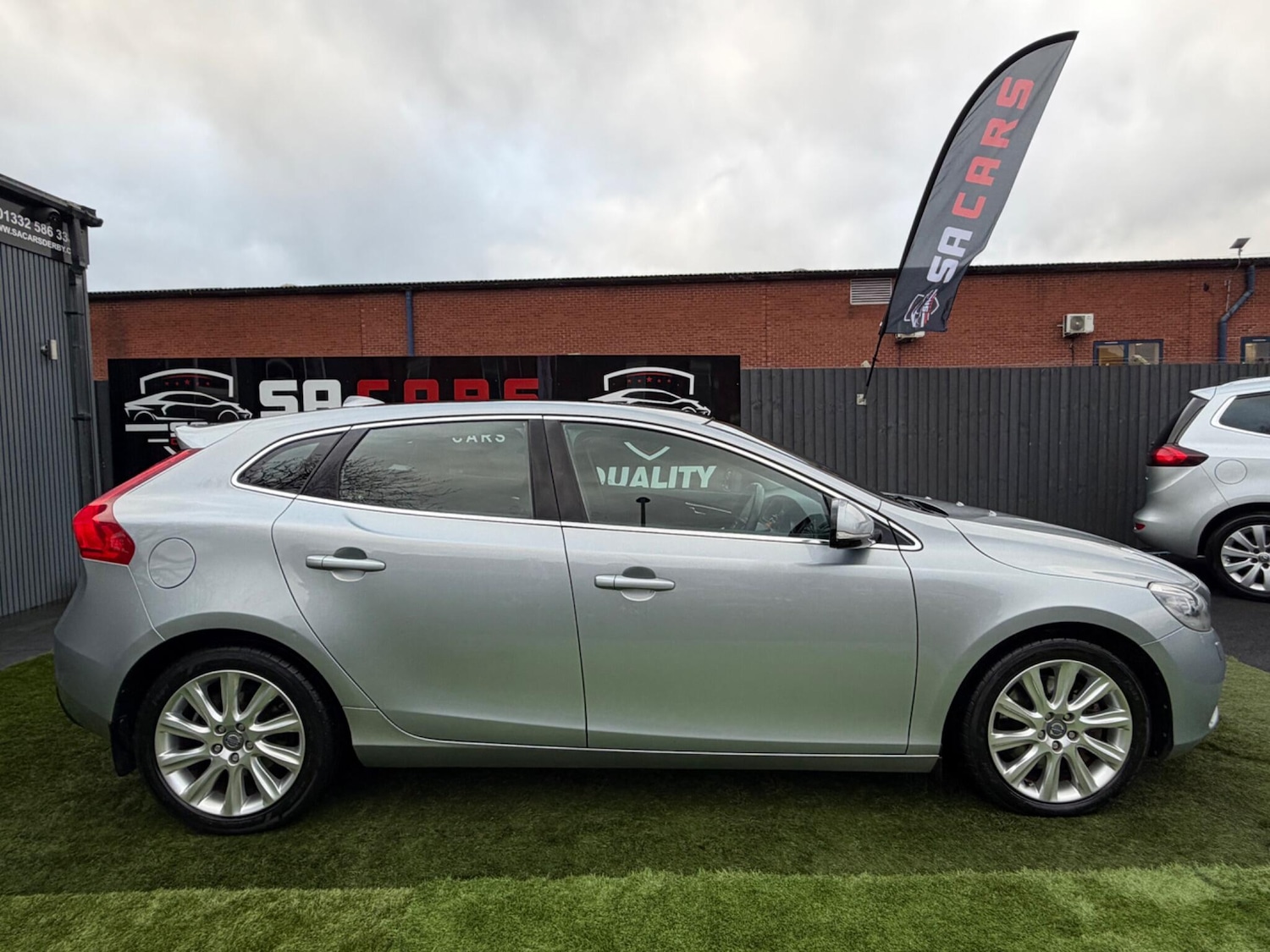 Used Volvo V40 for sale - 77268074: Photo 7