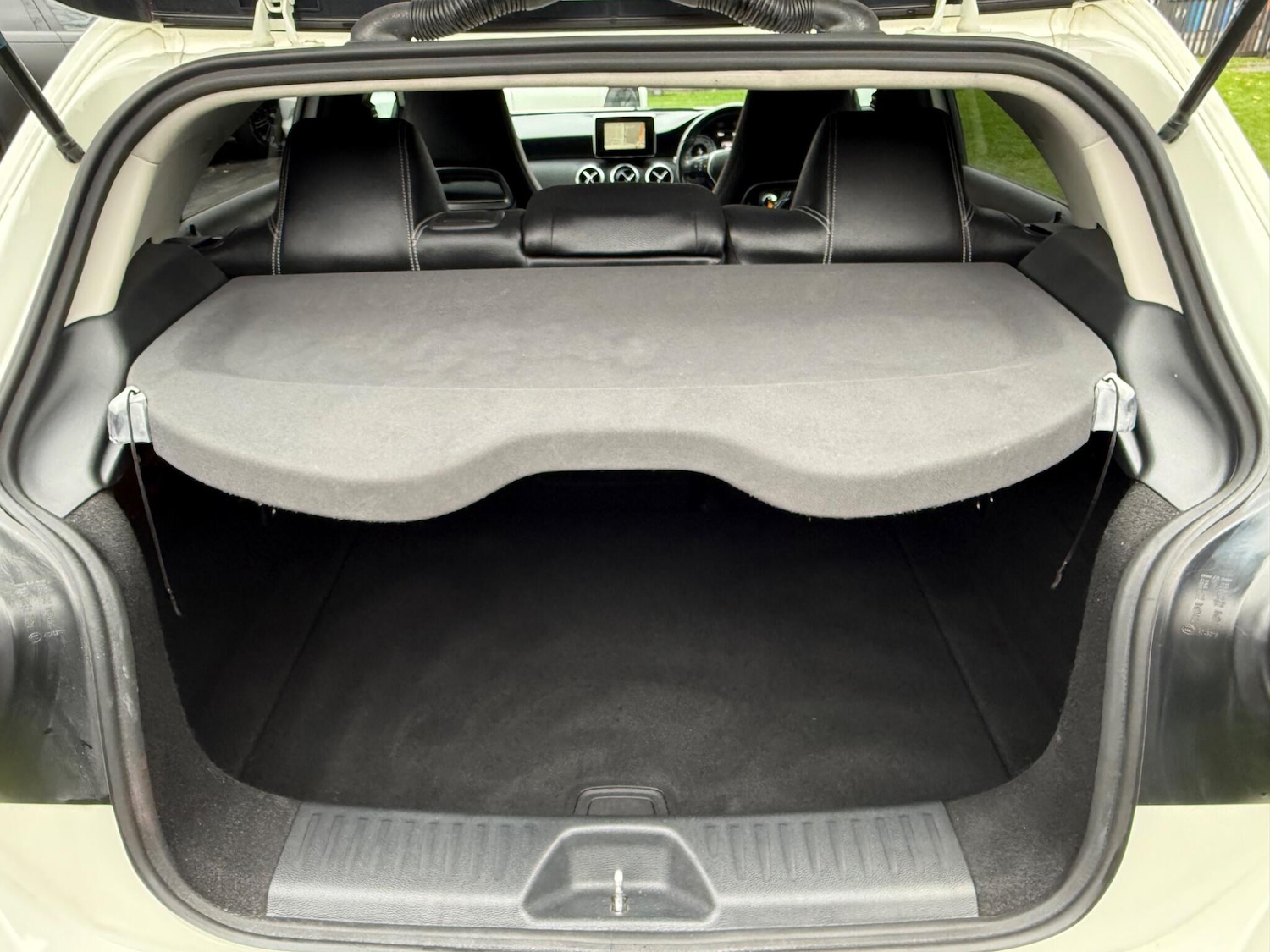 Used Mercedes-Benz A-Class 2014 for sale - 76522285: Photo 28