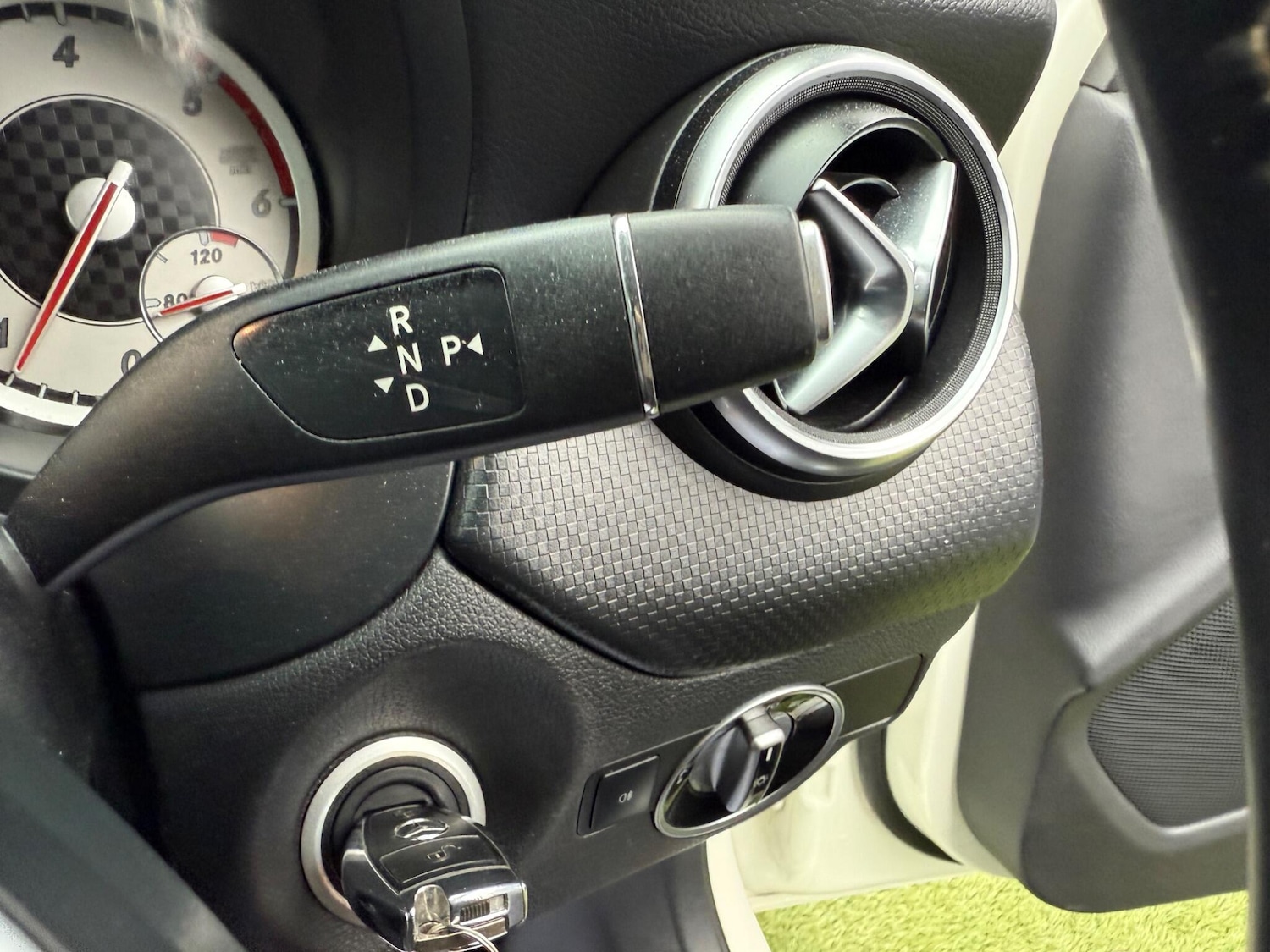 Used Mercedes-Benz A-Class 2014 for sale - 76522285: Photo 47