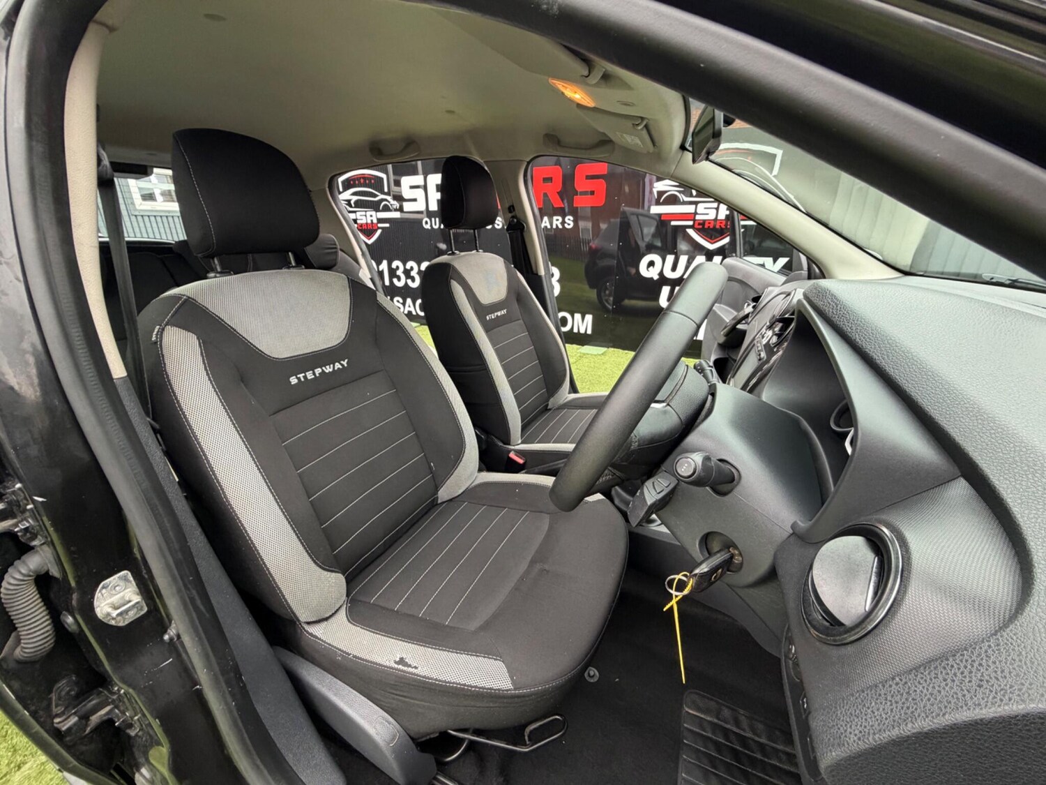 Used Dacia Sandero Stepway for sale - 77496823: Photo 27