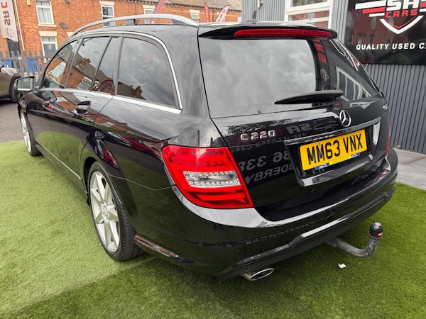 Used Mercedes-Benz C-Class 2014 for sale - 75677949: Photo 11