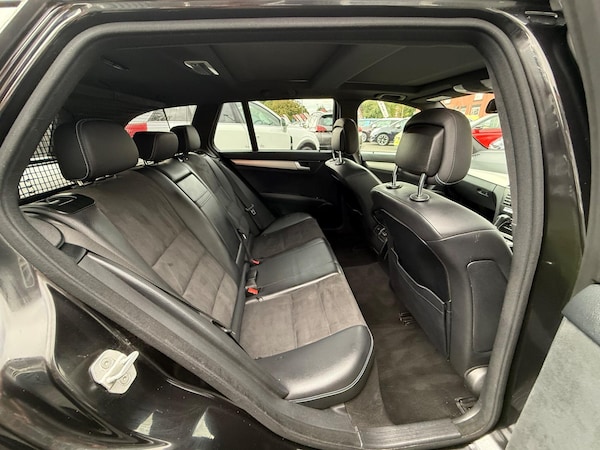 Used Mercedes-Benz C-Class 2014 for sale - 75677949: Photo 24