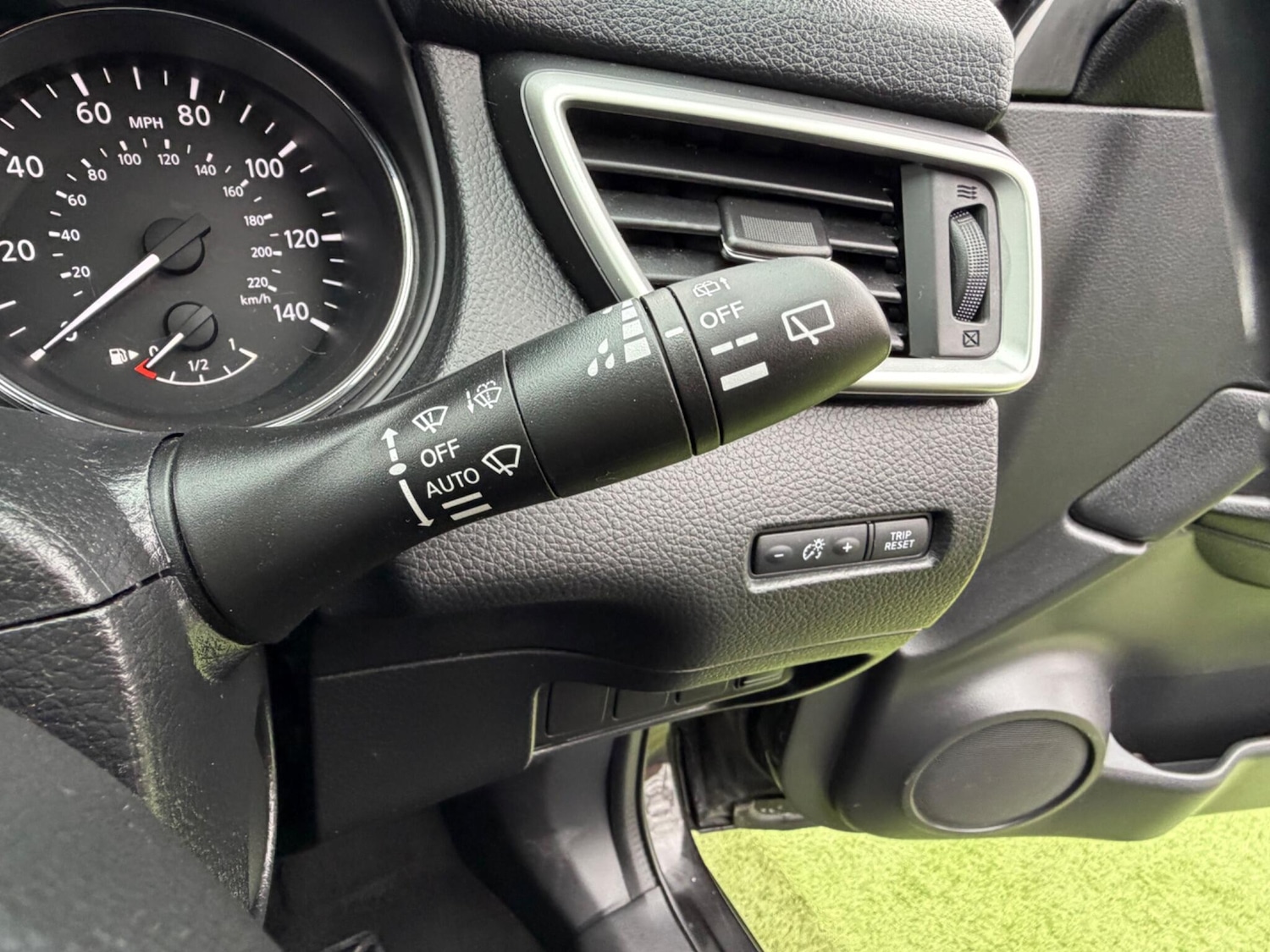 Used Nissan Qashqai for sale - 77823902: Photo 23