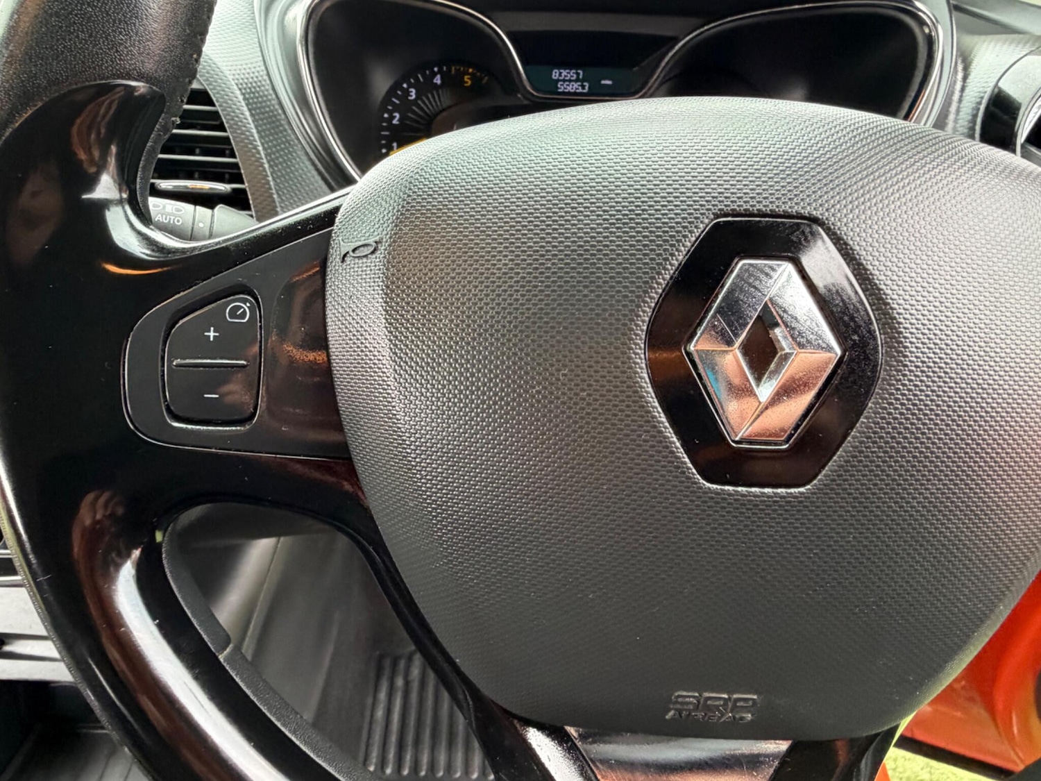 Used Renault Captur for sale - 77898452: Photo 19