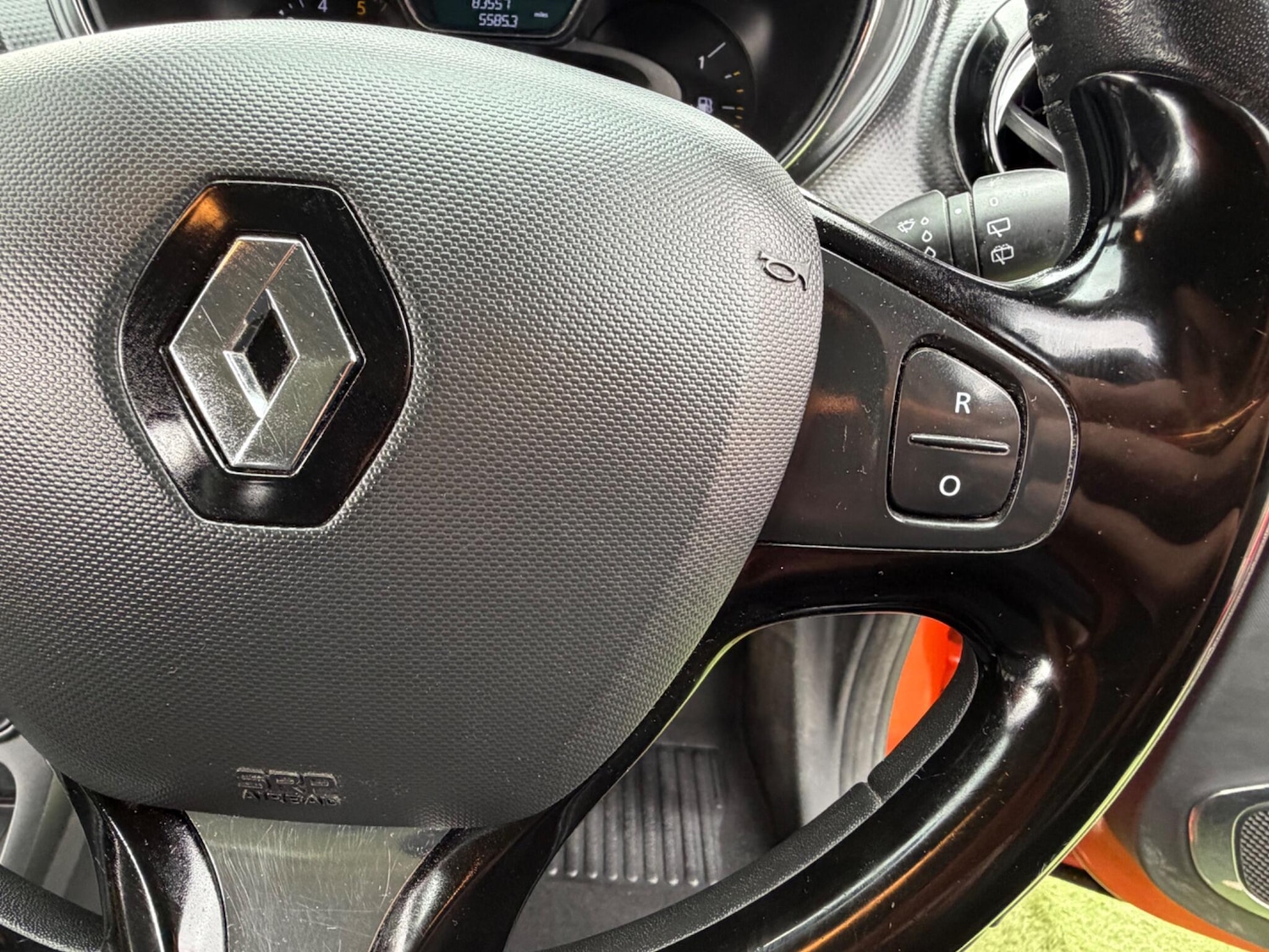 Used Renault Captur for sale - 77898452: Photo 20