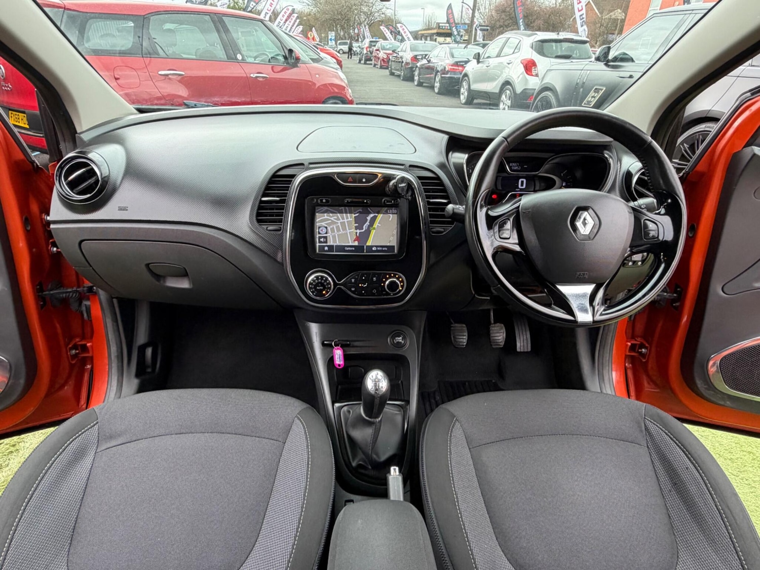 Used Renault Captur for sale - 77898452: Photo 36