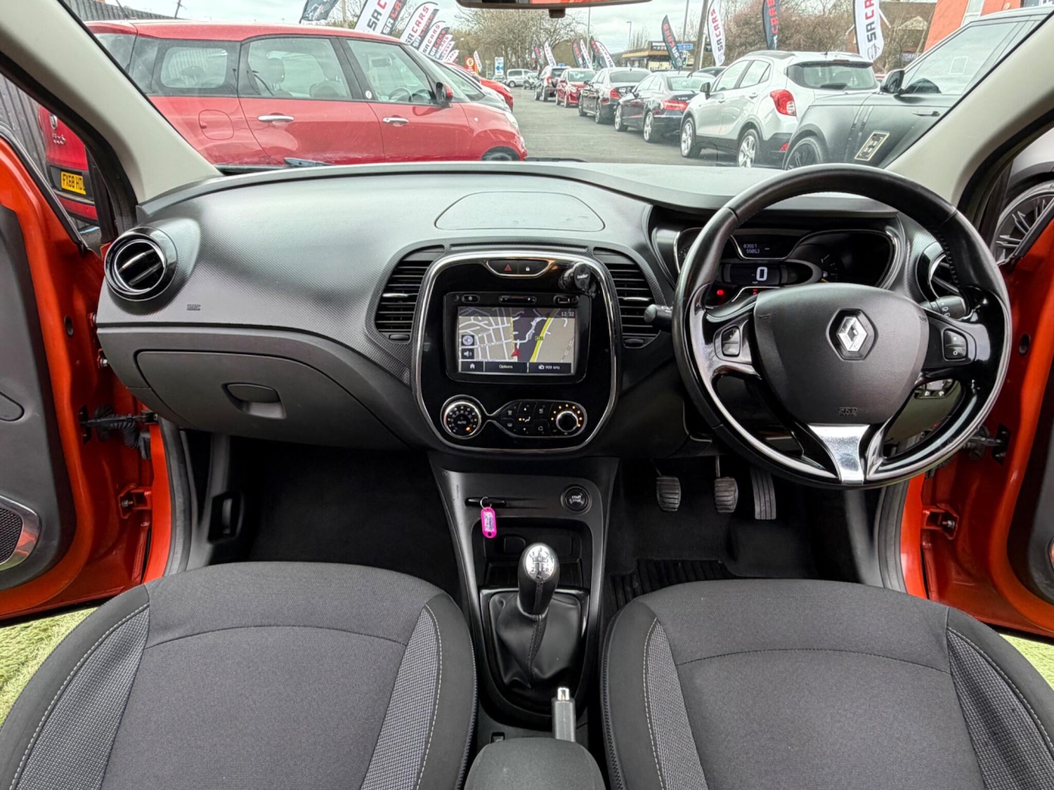 Used Renault Captur for sale - 77898452: Photo 37