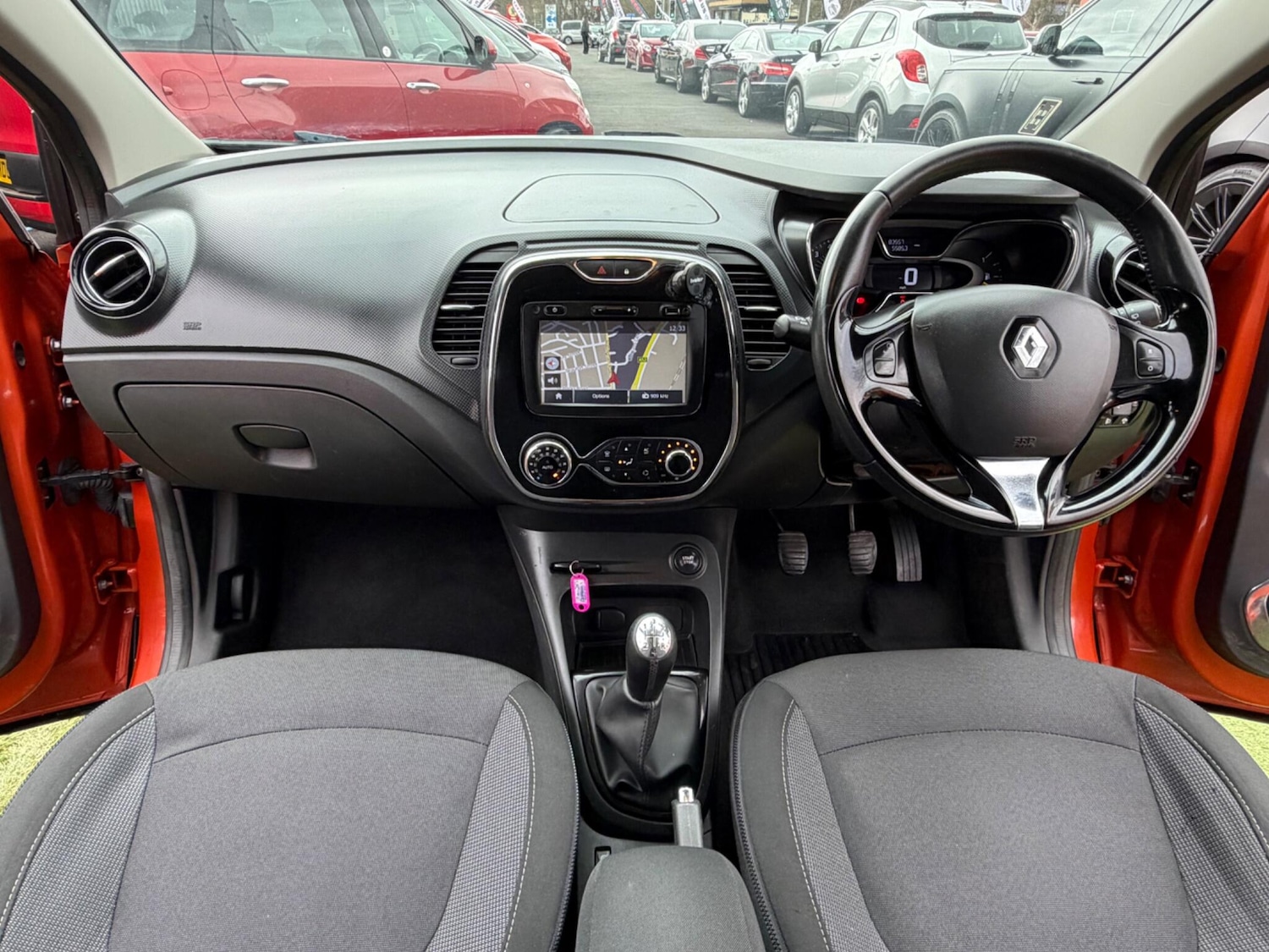 Used Renault Captur for sale - 77898452: Photo 38
