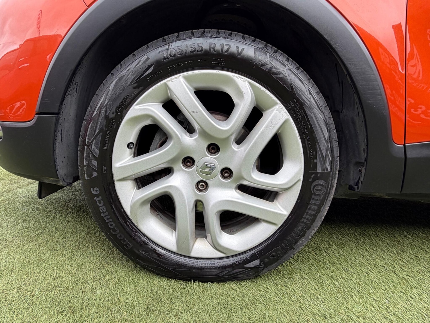 Used Renault Captur for sale - 77898452: Photo 43