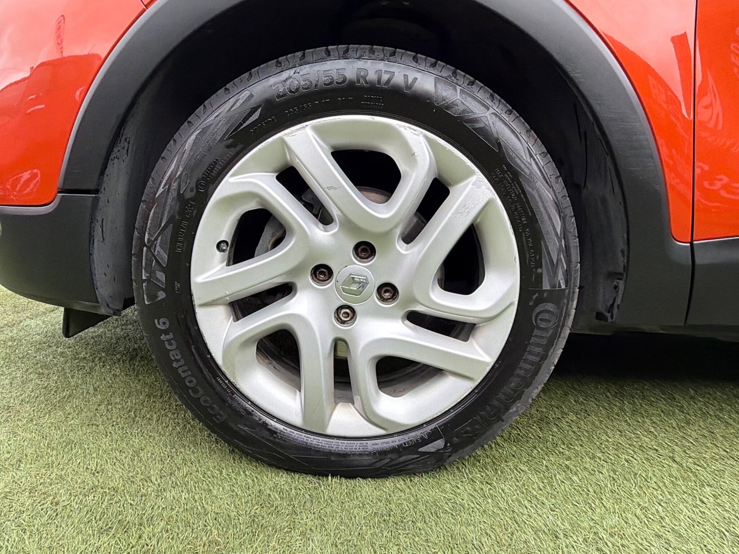 Used Renault Captur for sale - 77898452: Photo 44