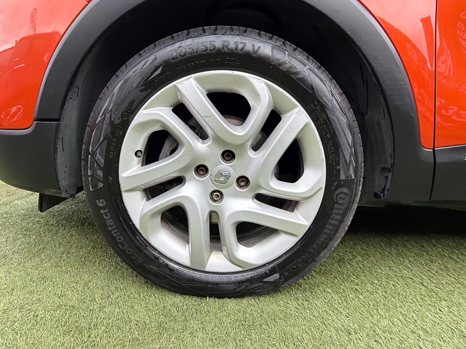 Used Renault Captur for sale - 77898452: Photo 45