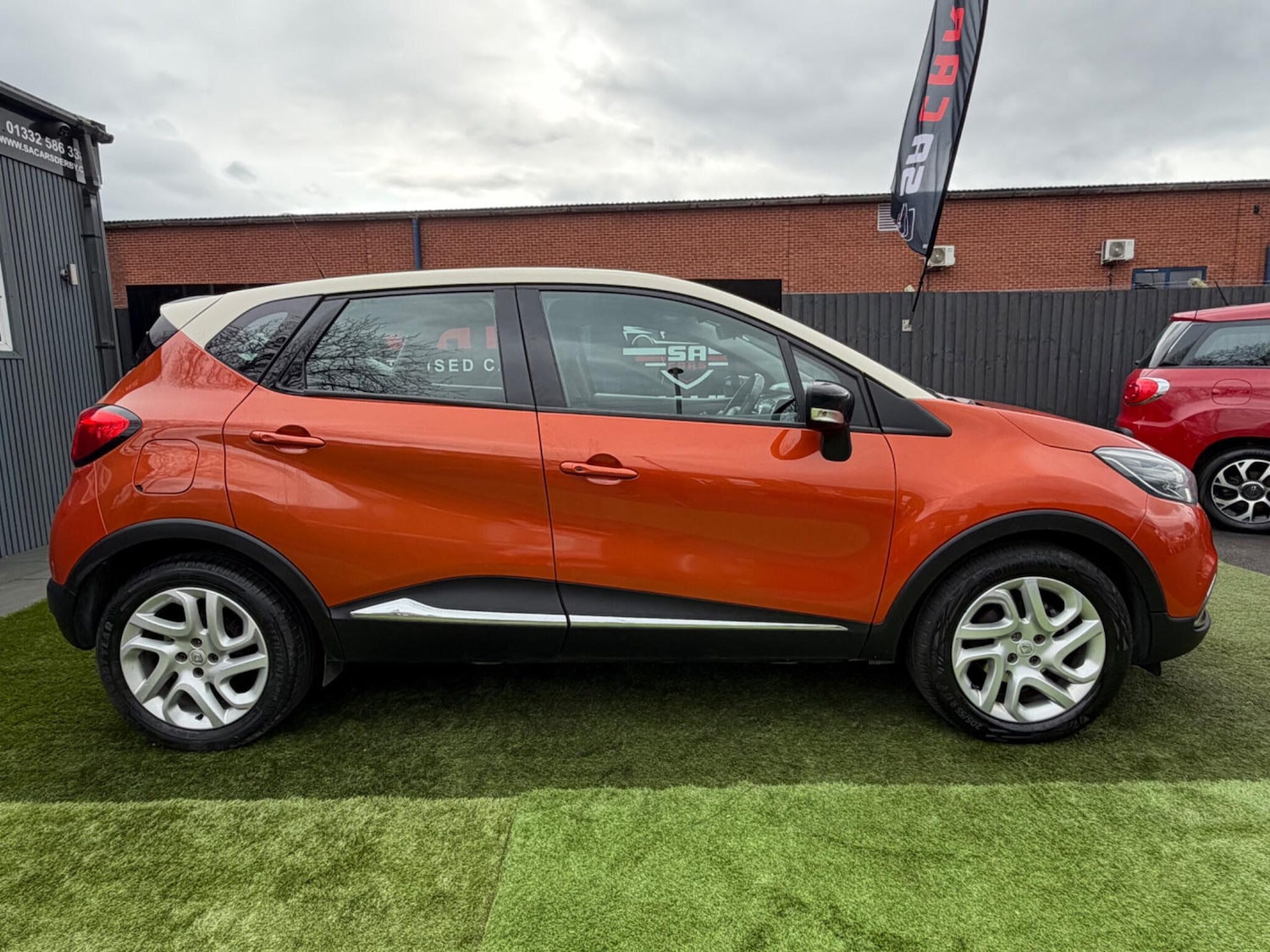 Used Renault Captur for sale - 77898452: Photo 7