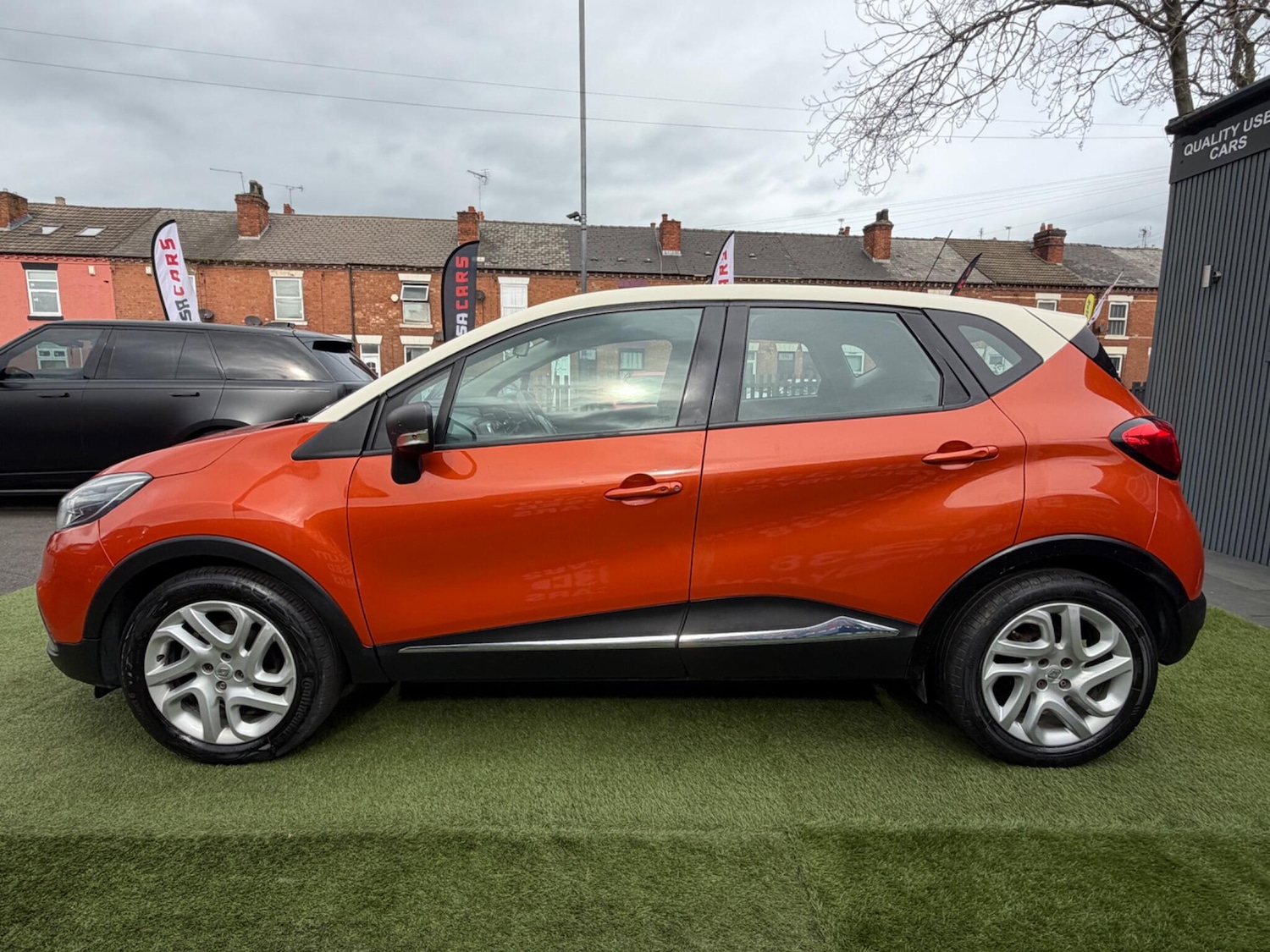 Used Renault Captur for sale - 77898452: Photo 8