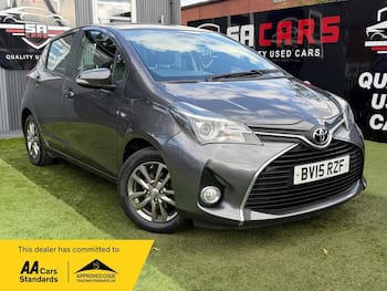 Used Toyota Yaris 2015 for sale - 79589558: Photo