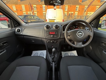 Used Dacia Sandero 2016 for sale - 76446562: Photo