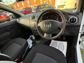 Used Dacia Sandero 2016 for sale - 76446562: Photo