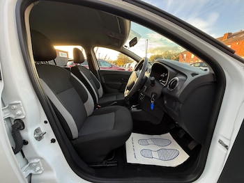 Used Dacia Sandero 2016 for sale - 76446562: Photo