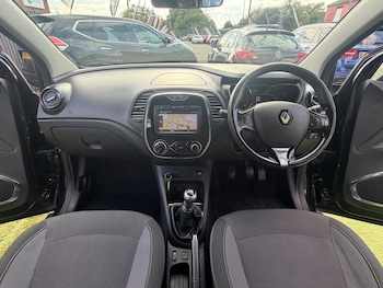 Used Renault Captur 2015 for sale - 78842219: Photo