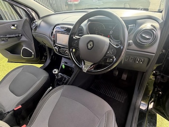 Used Renault Captur 2015 for sale - 78842219: Photo