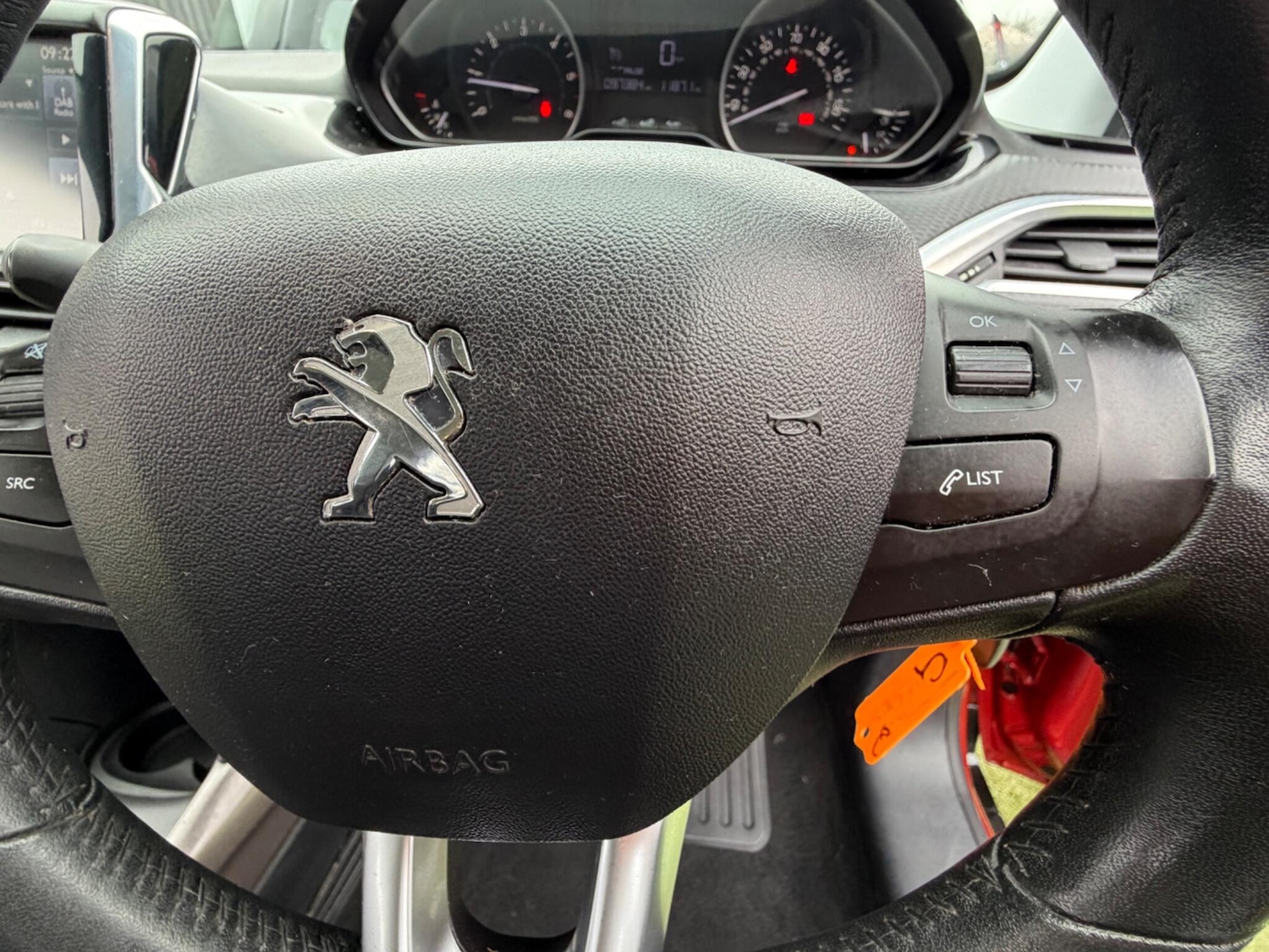 Used Peugeot 2008 2015 for sale - 77982629: Photo 21