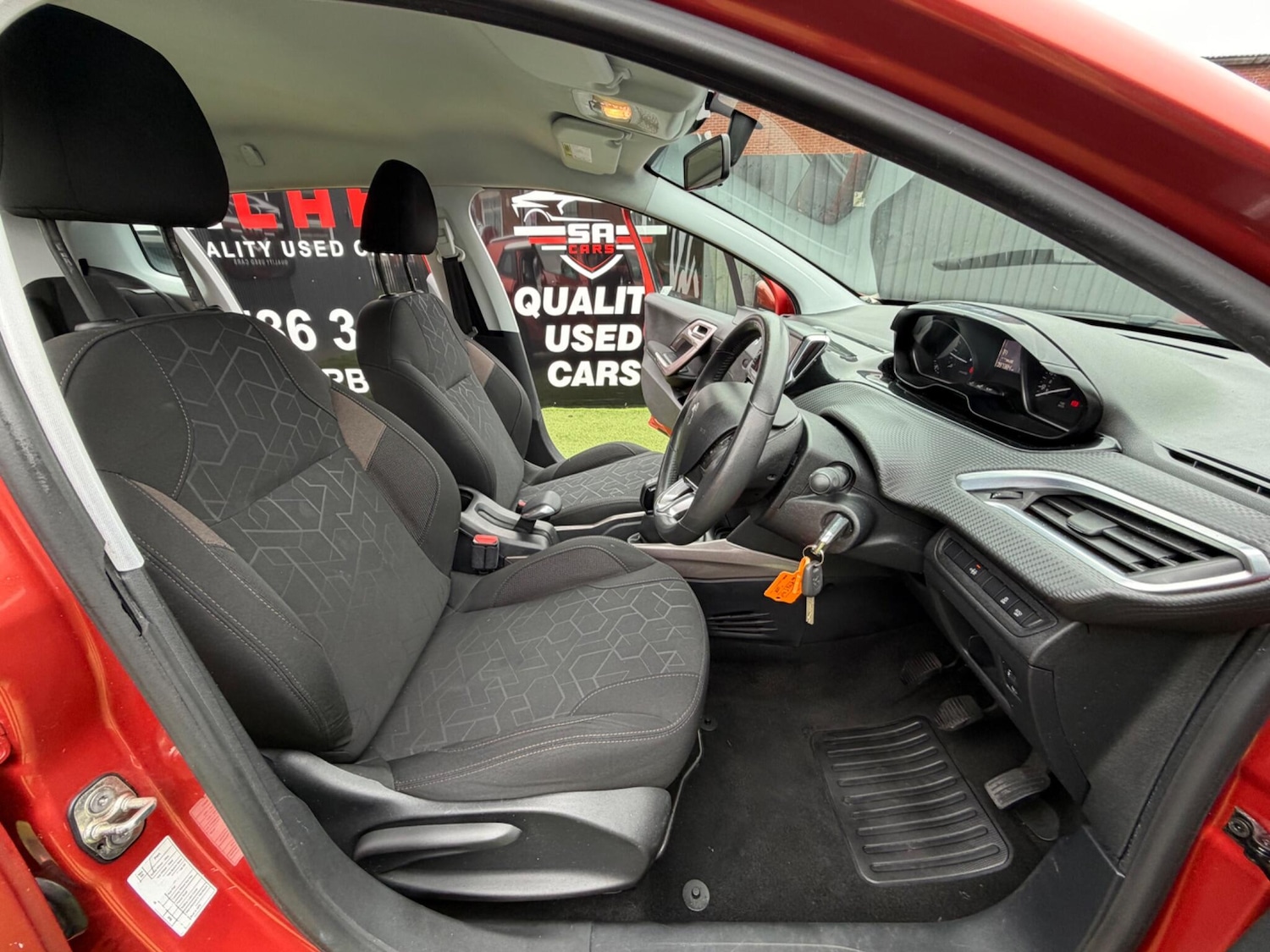 Used Peugeot 2008 2015 for sale - 77982629: Photo 25