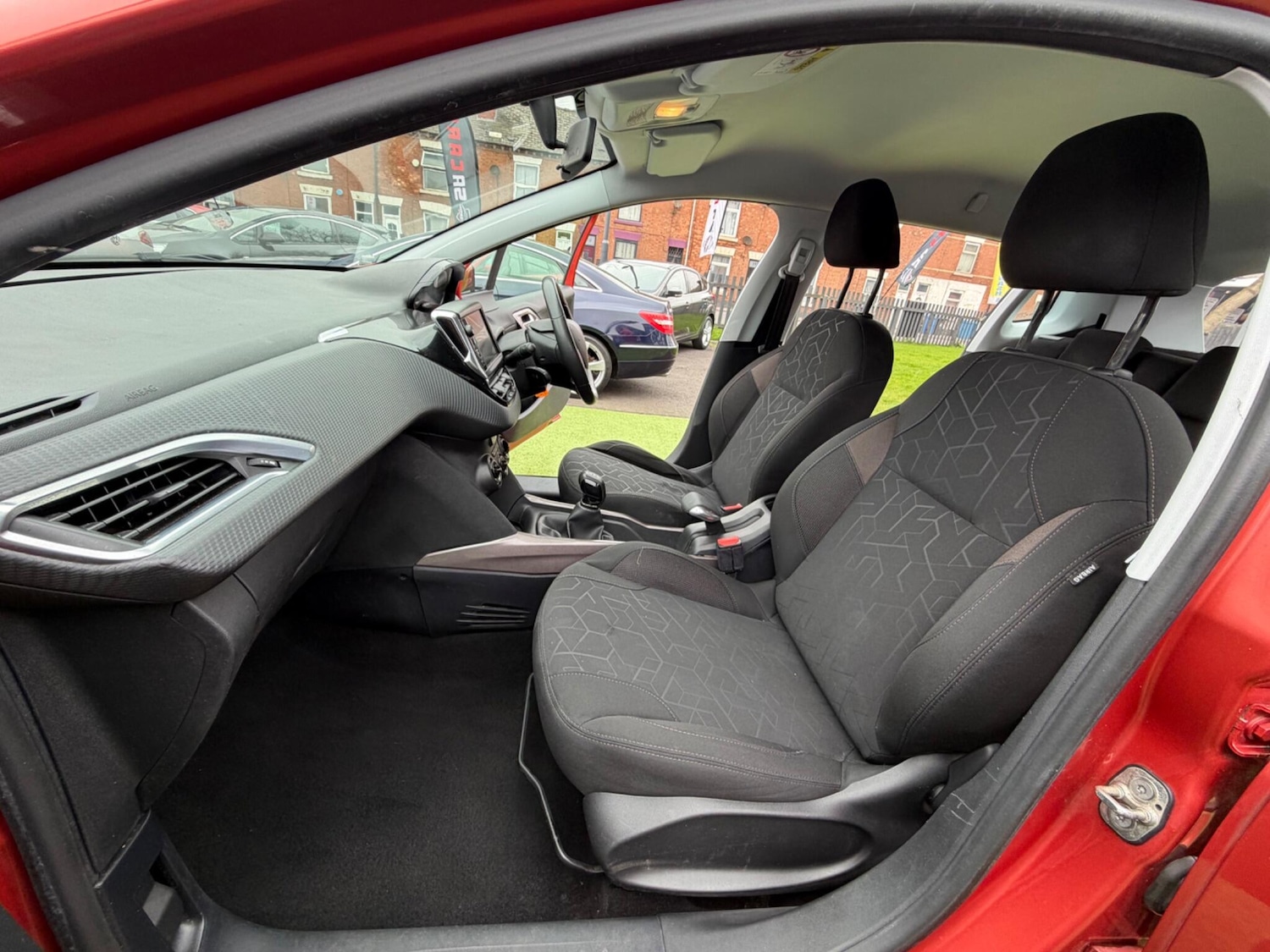 Used Peugeot 2008 2015 for sale - 77982629: Photo 27