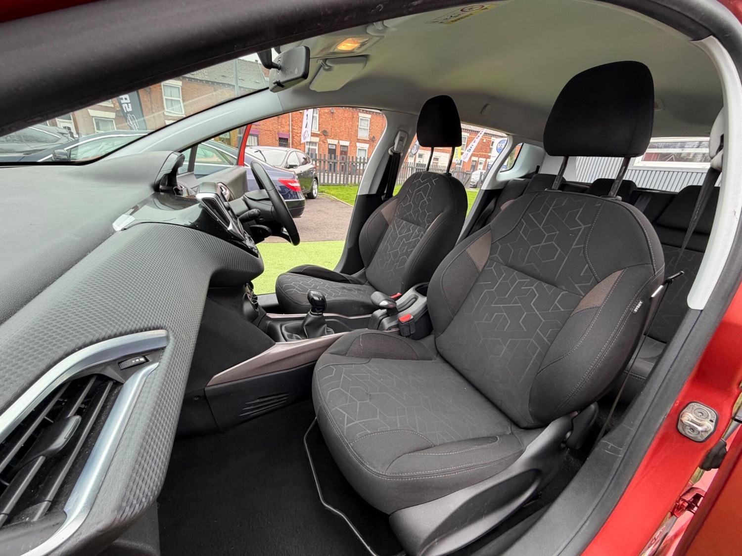 Used Peugeot 2008 2015 for sale - 77982629: Photo 29