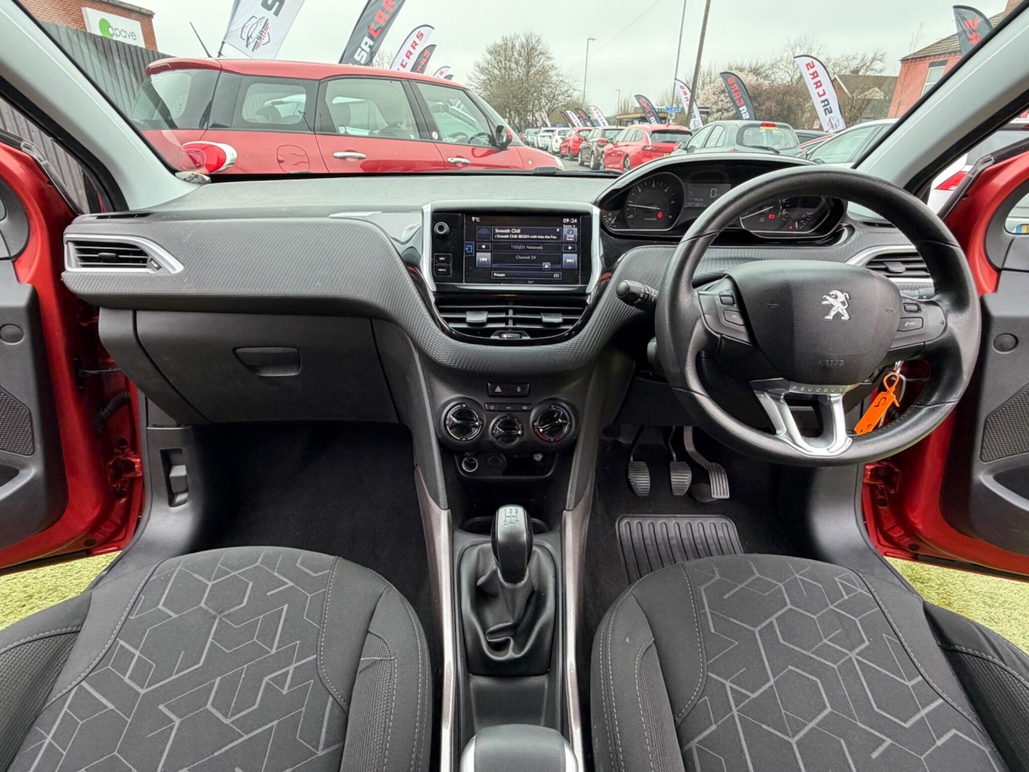 Used Peugeot 2008 2015 for sale - 77982629: Photo 35