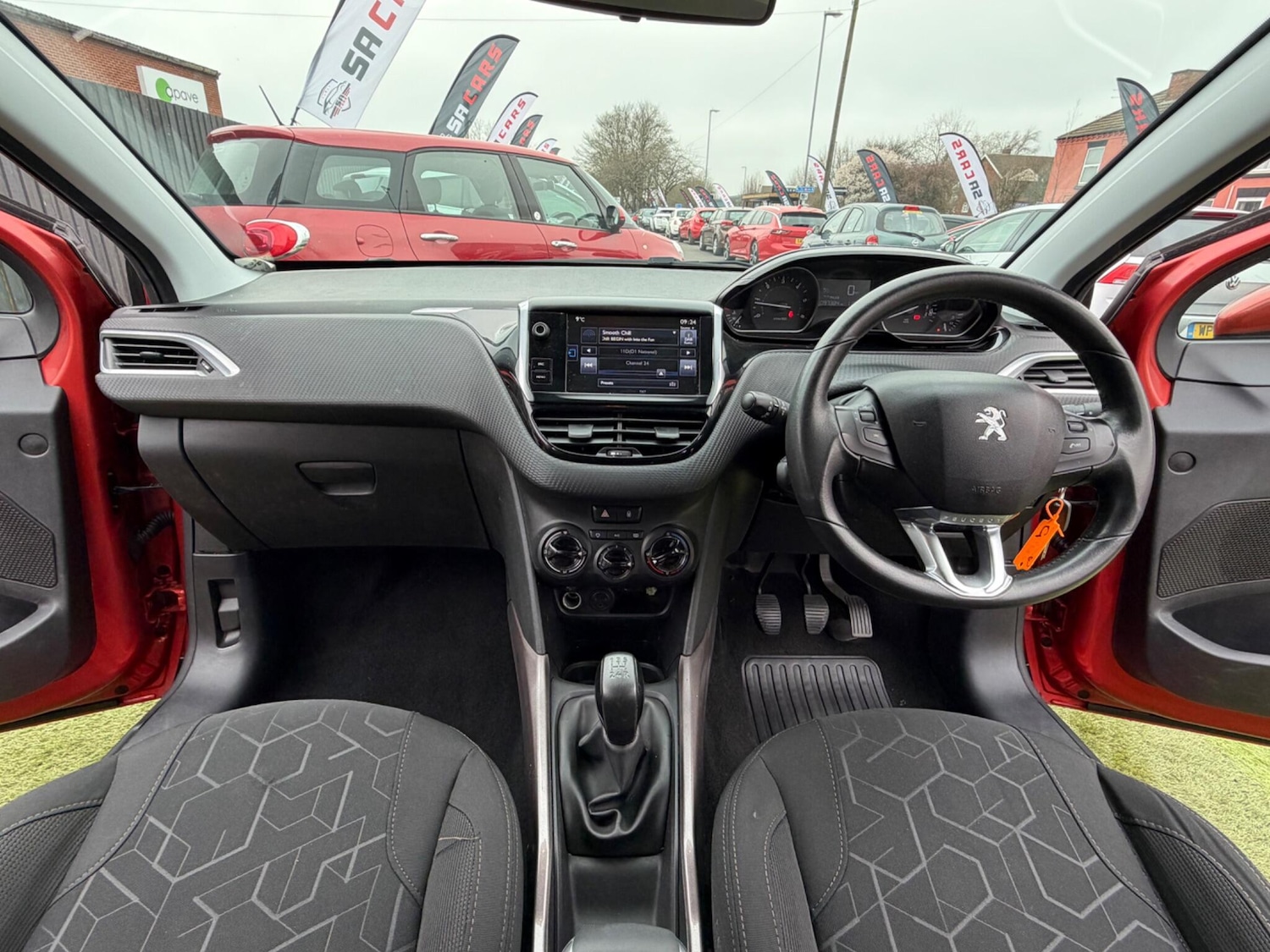 Used Peugeot 2008 2015 for sale - 77982629: Photo 36