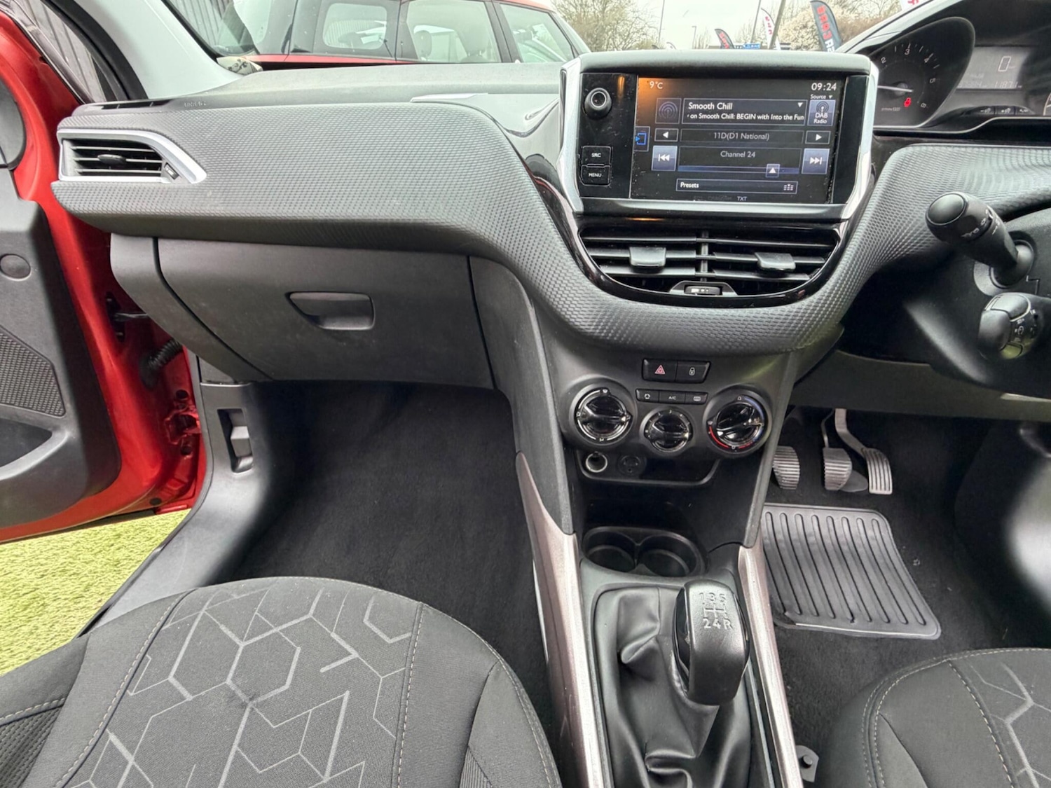 Used Peugeot 2008 2015 for sale - 77982629: Photo 37