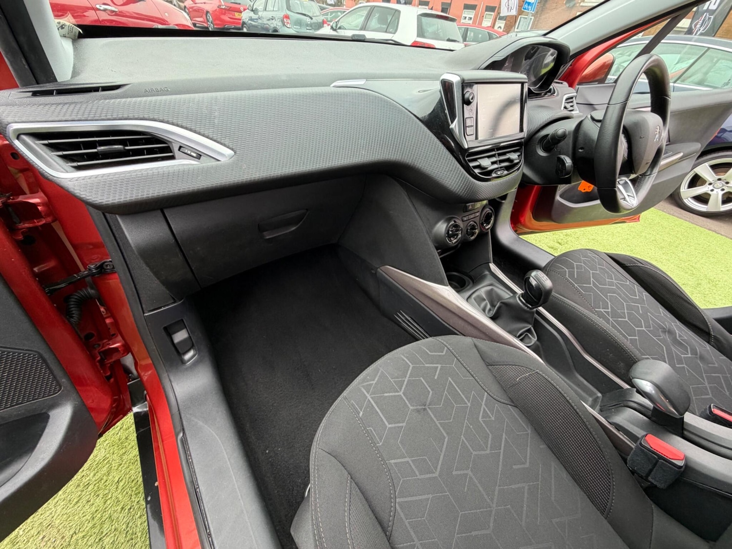 Used Peugeot 2008 2015 for sale - 77982629: Photo 39