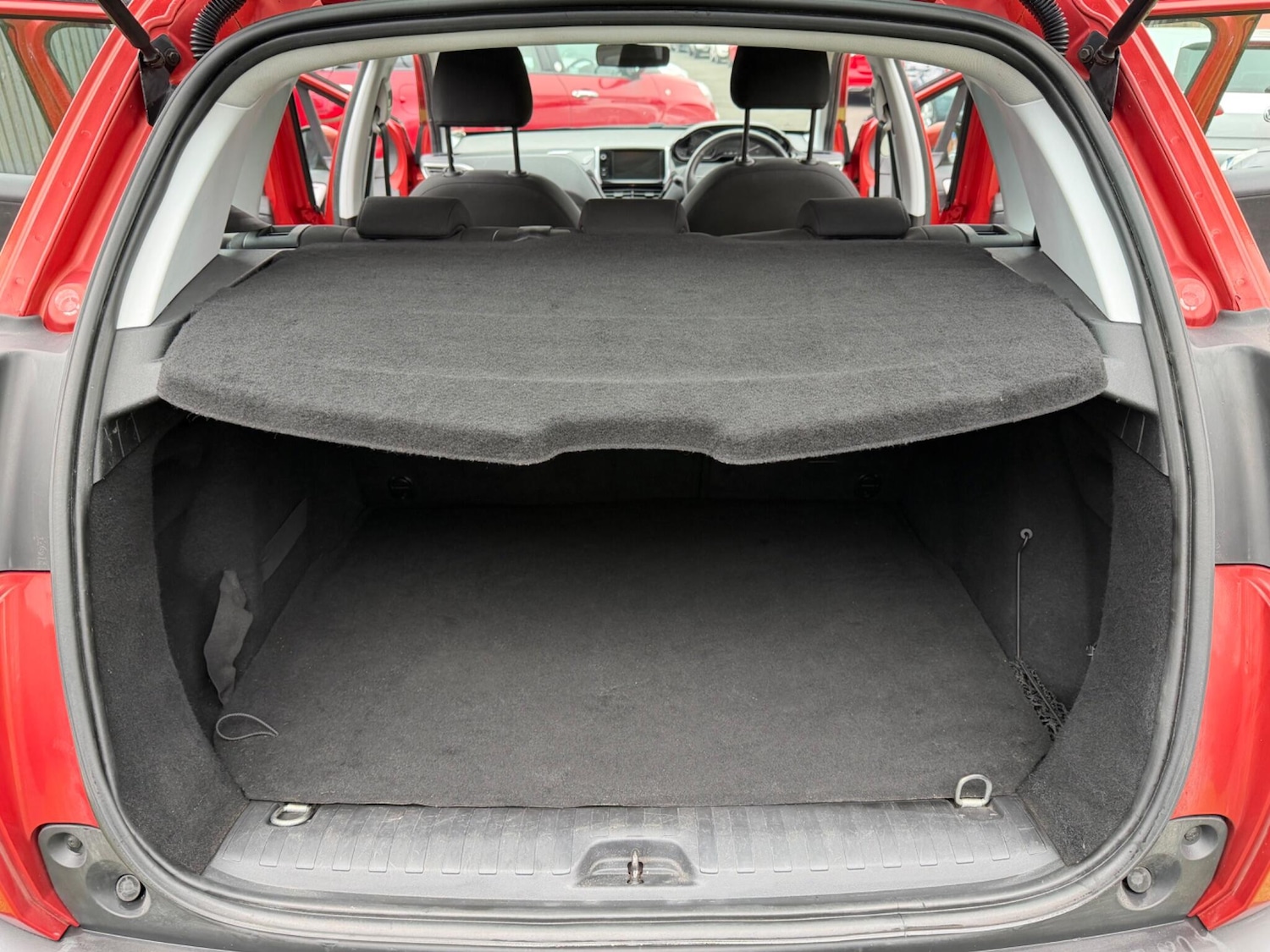 Used Peugeot 2008 2015 for sale - 77982629: Photo 41